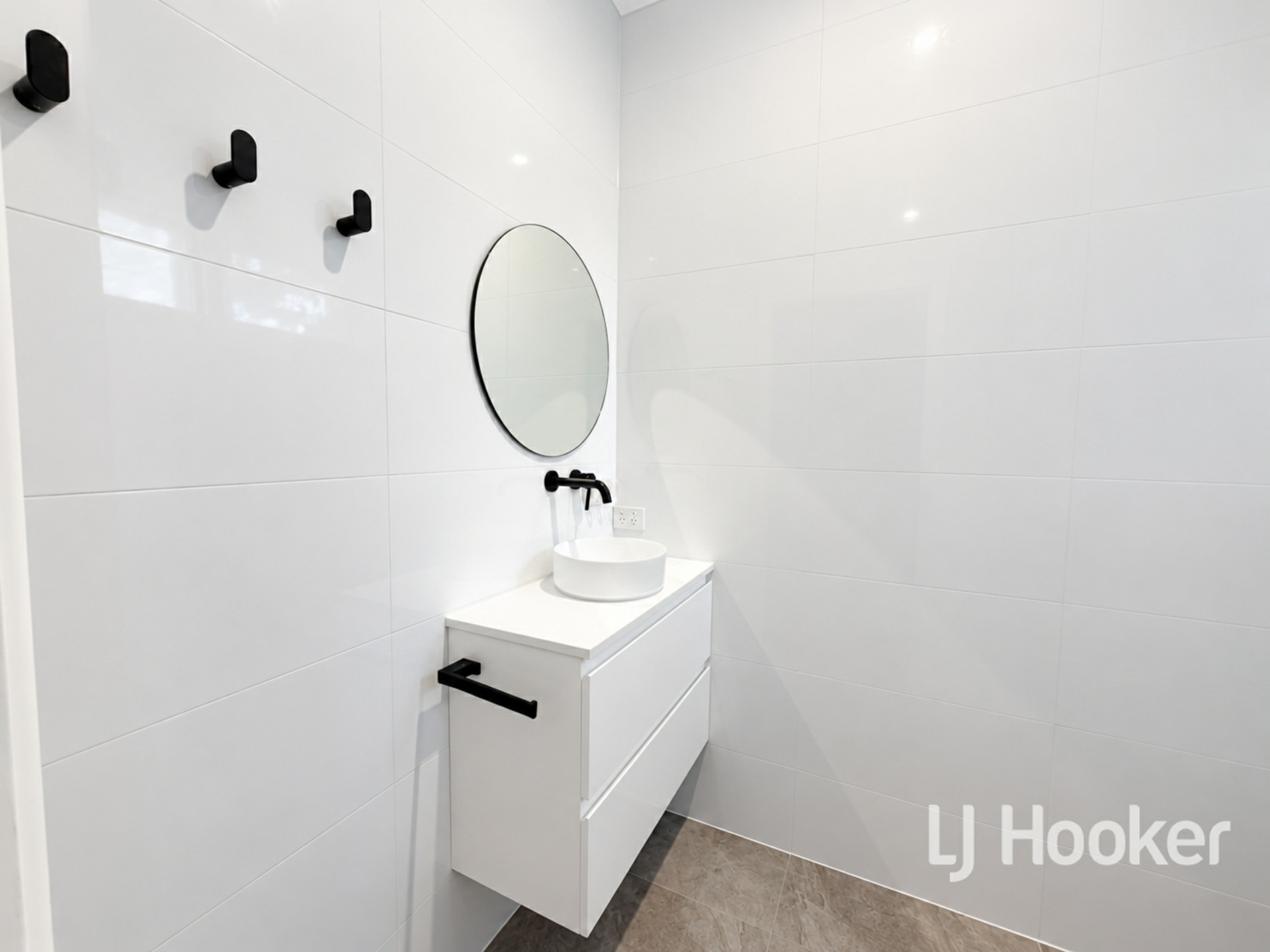 18 Gordon Street — photo 7 of 13