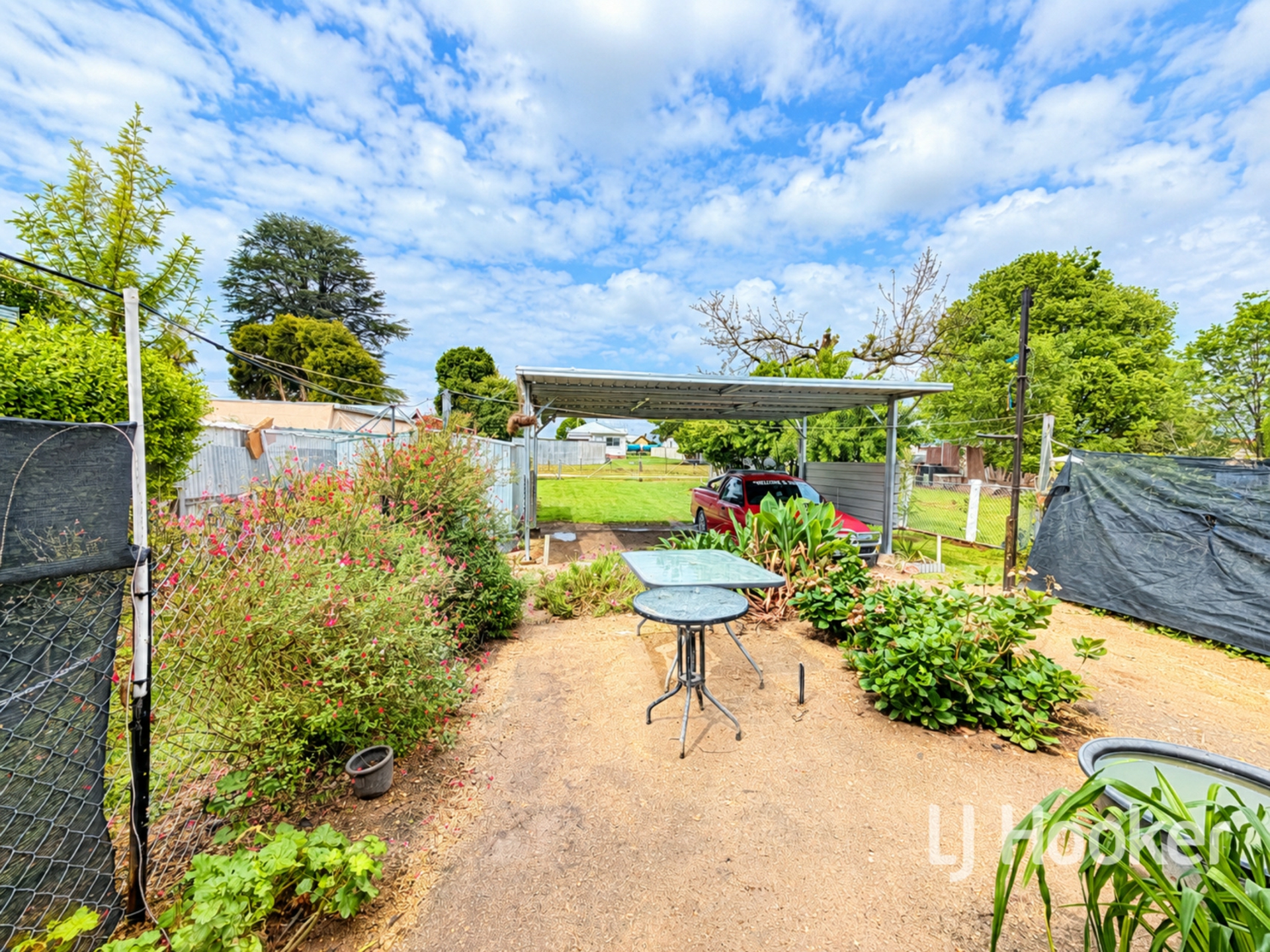 2 MacIntyre Street — photo 13 of 13
