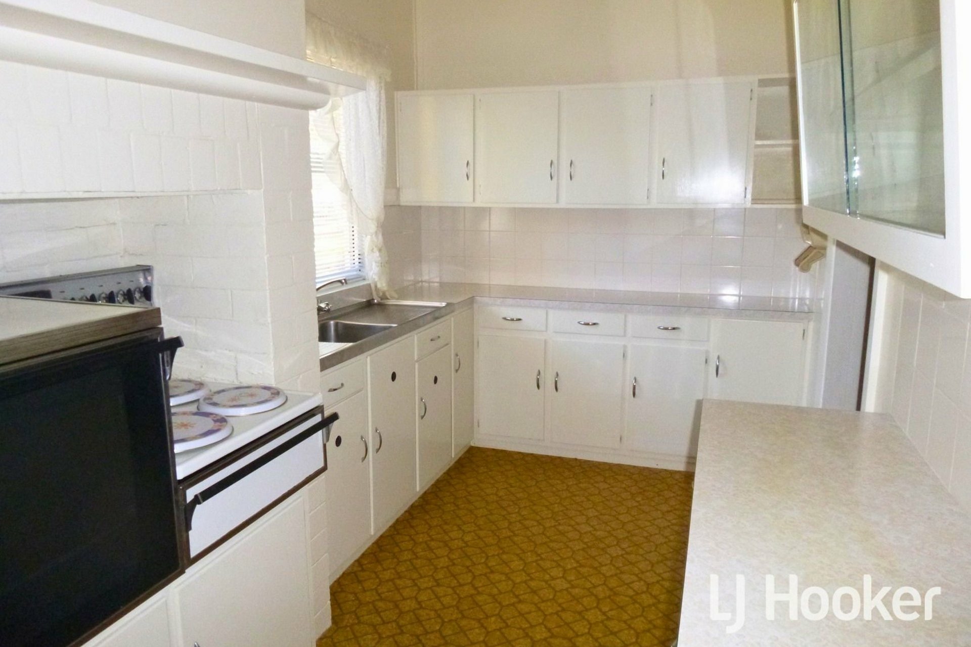 47 Brae Street — photo 4 of 7