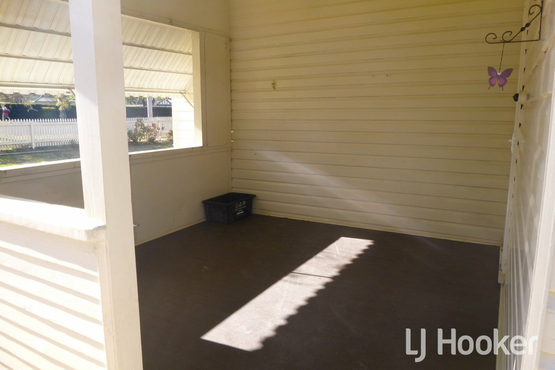 47 Brae Street — photo 7 of 7
