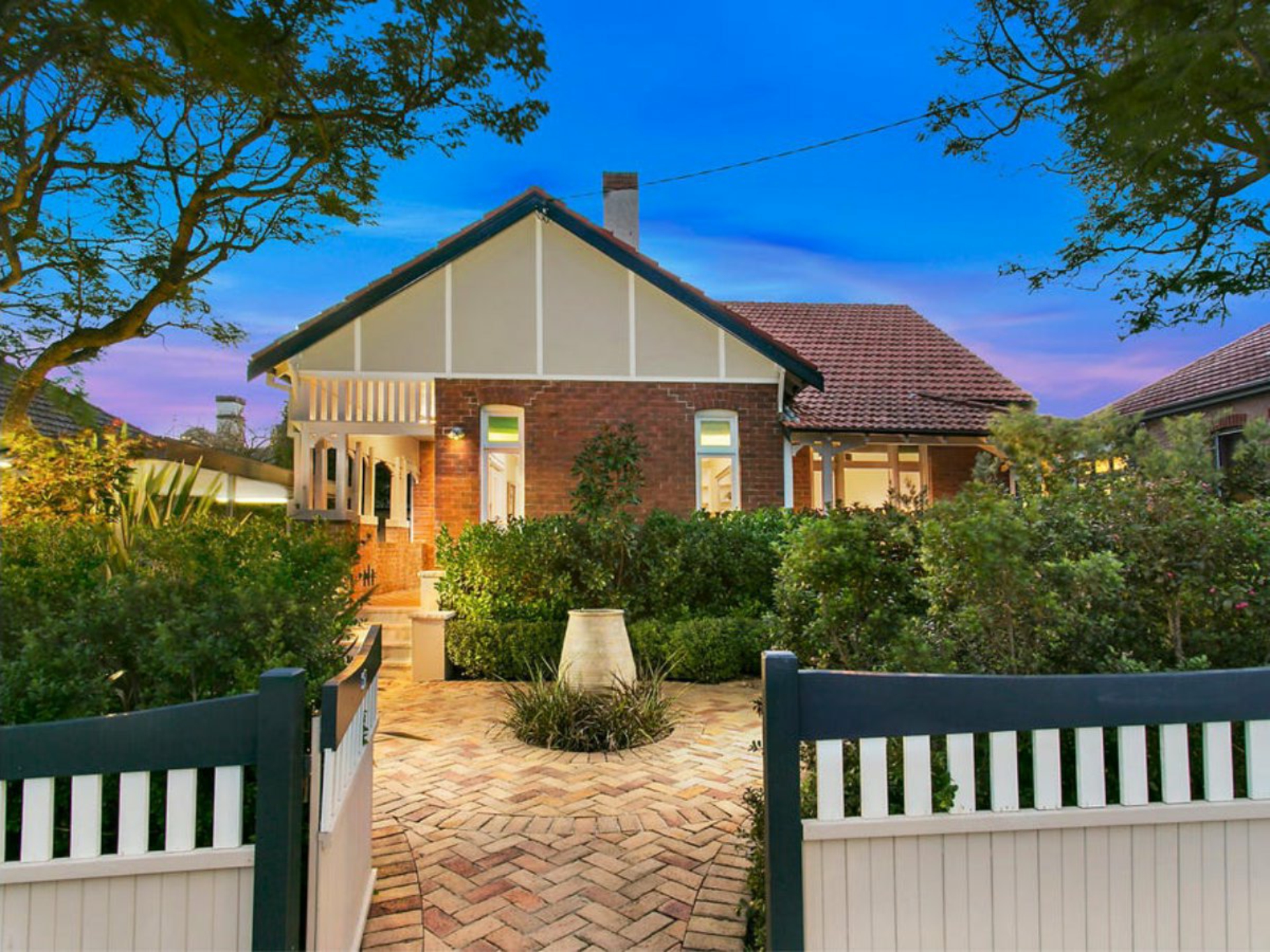 27 Blakesley Street Chatswood NSW