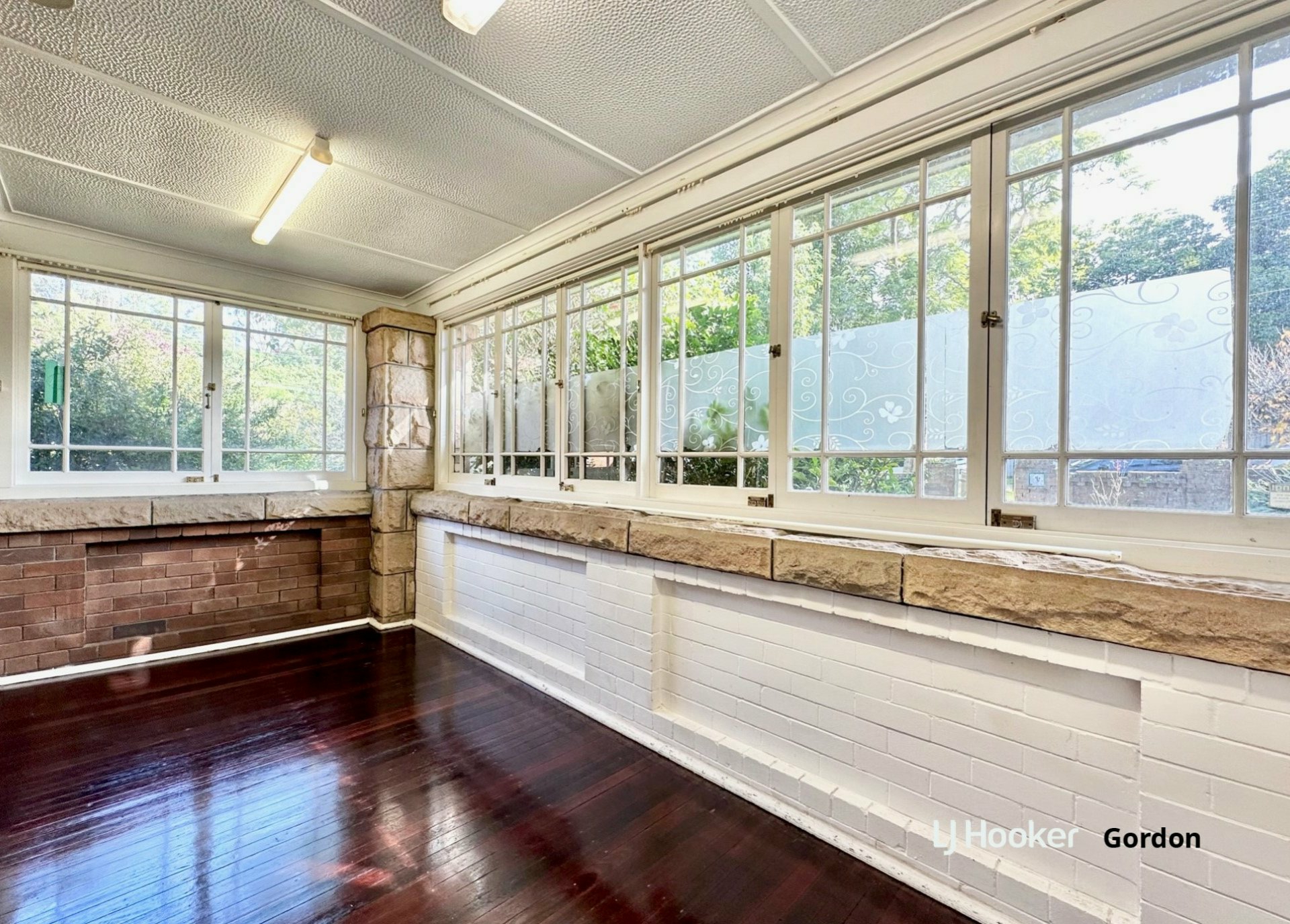 3 Woodside Ave, LINDFIELD