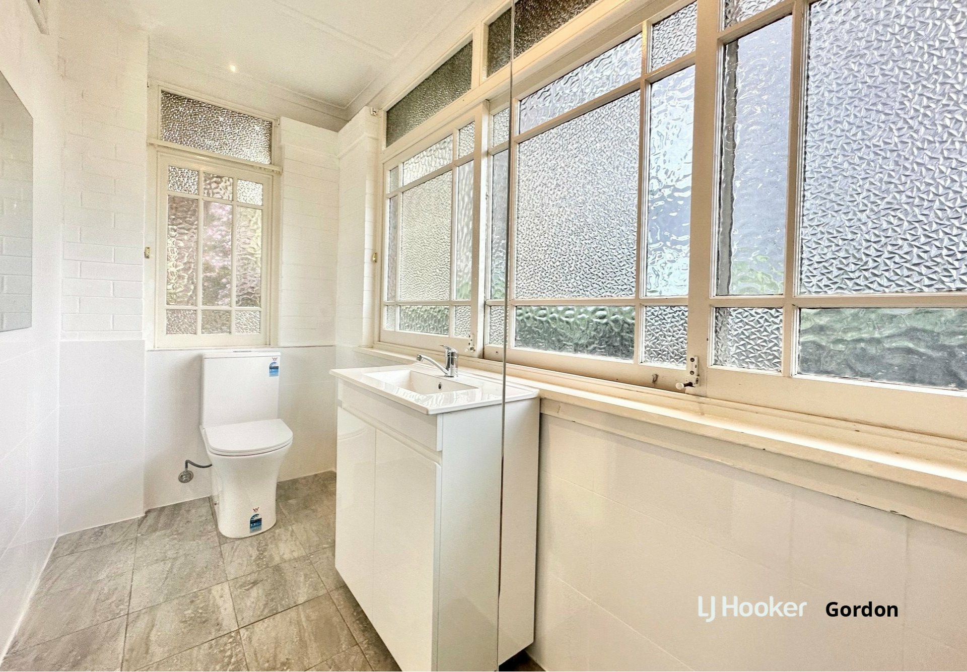3 Woodside Ave, LINDFIELD