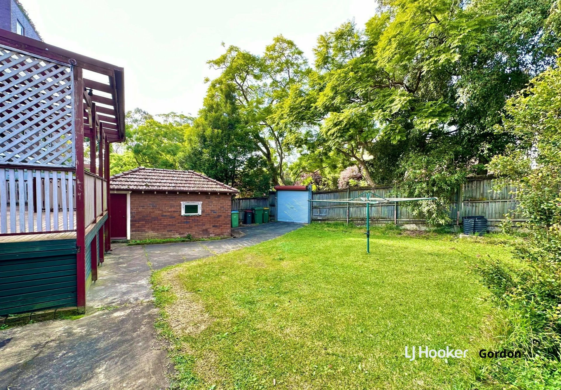 3 Woodside Ave, LINDFIELD