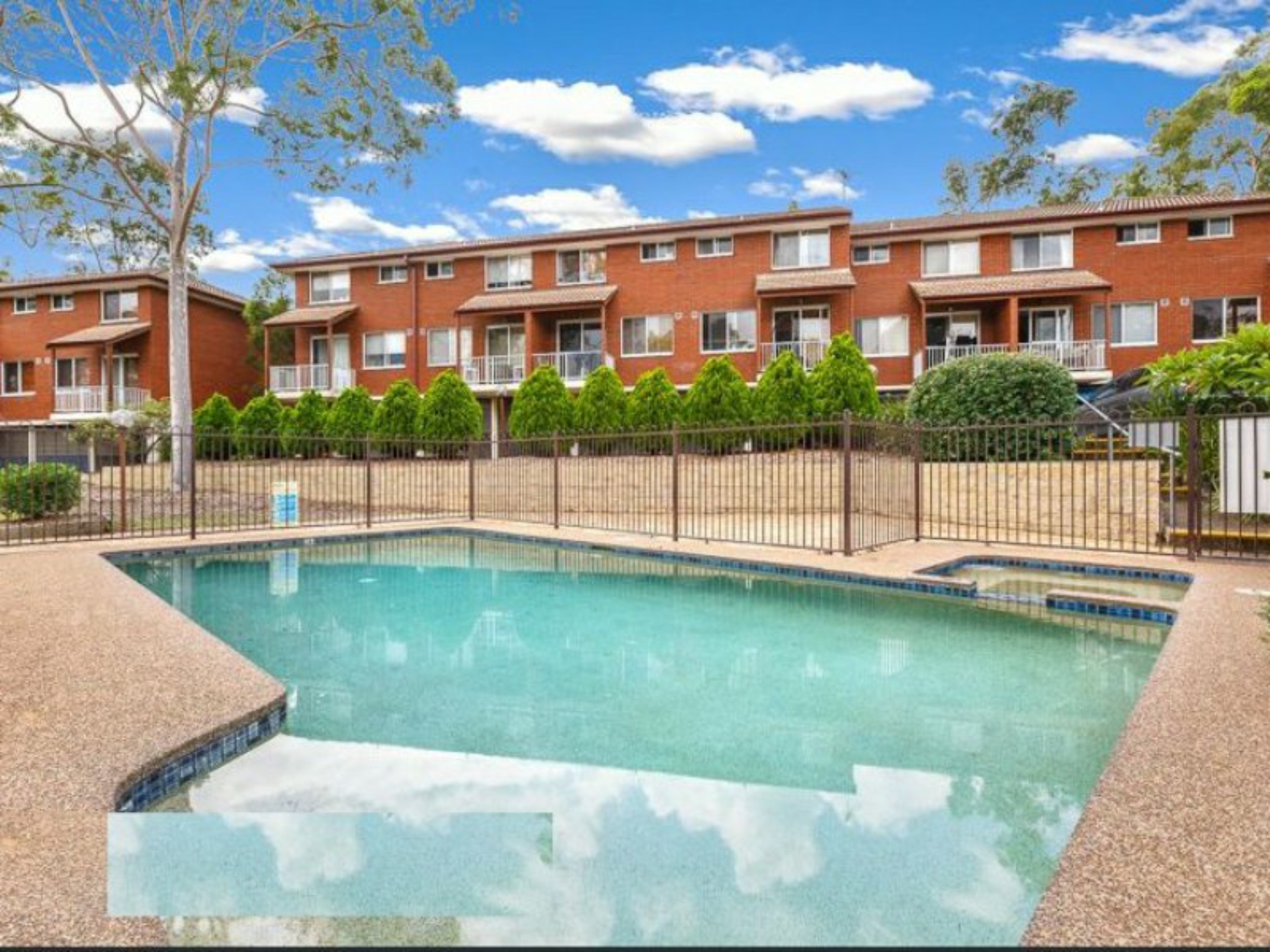 19/147 Talavera Road, MARSFIELD