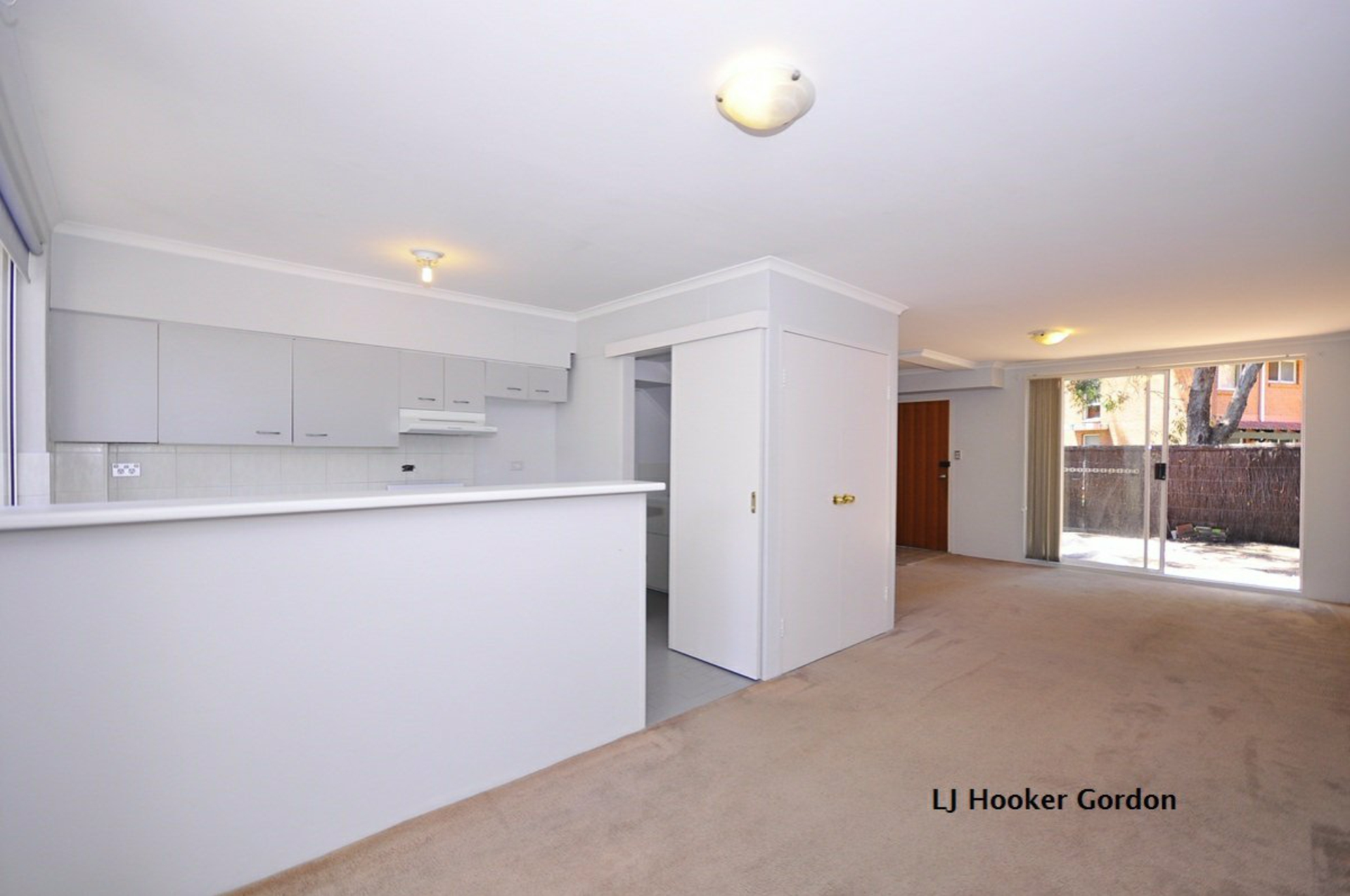 19/147 Talavera Road, MARSFIELD