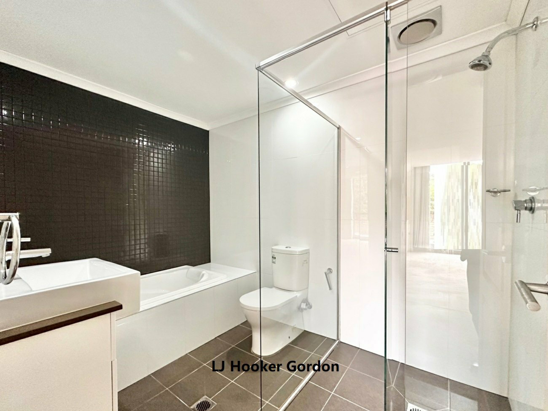 29/2 Yarabah Ave, GORDON