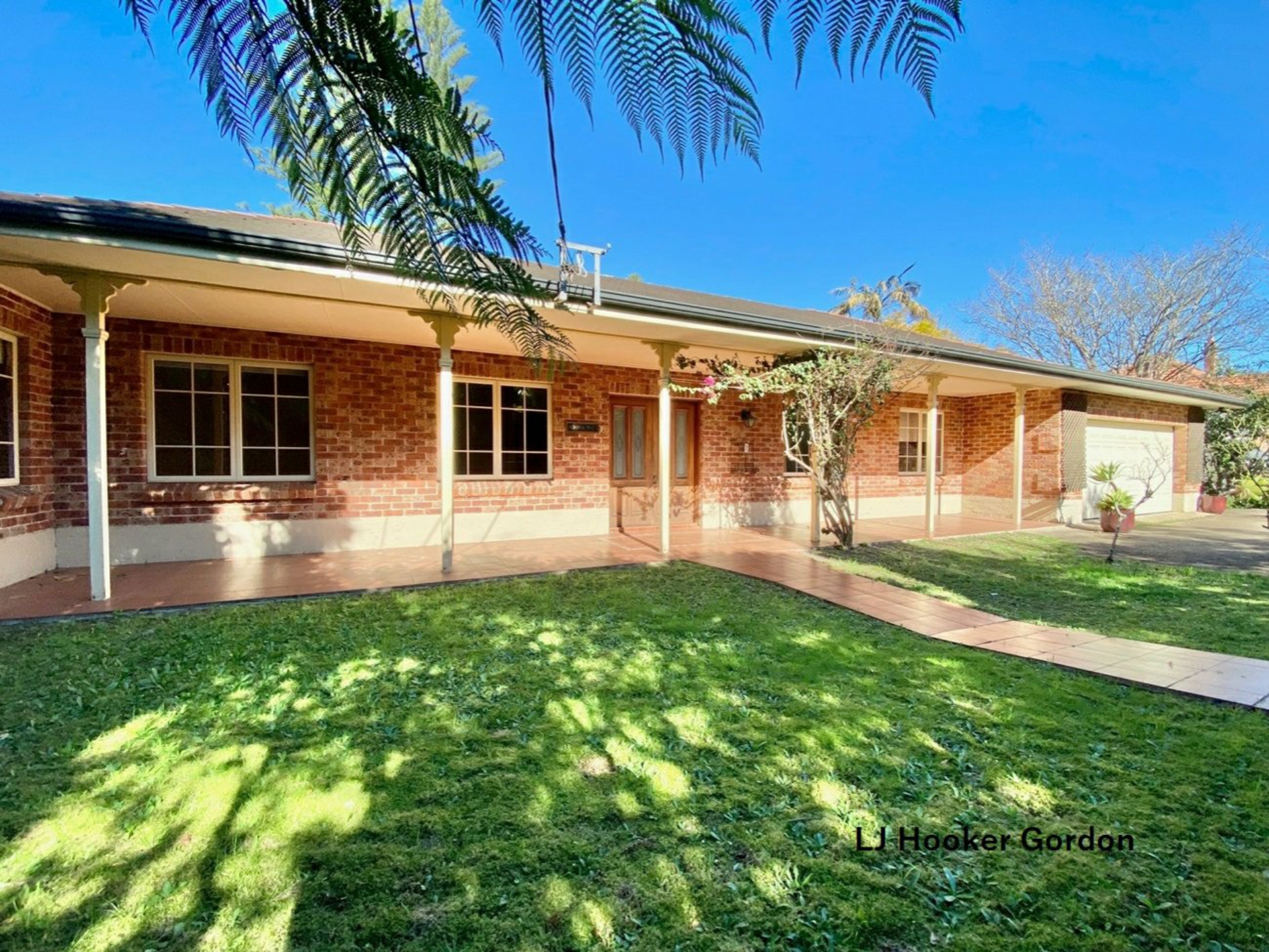 22 Highfield Road, LINDFIELD