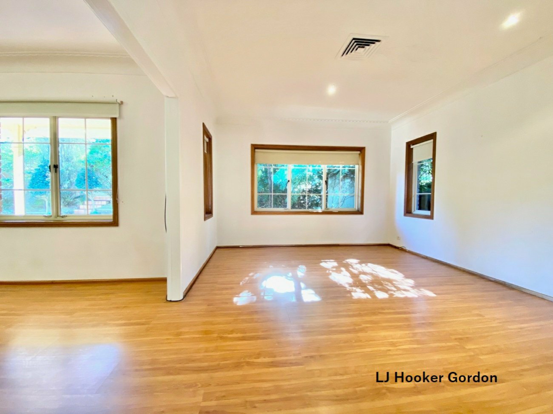 22 Highfield Road, LINDFIELD