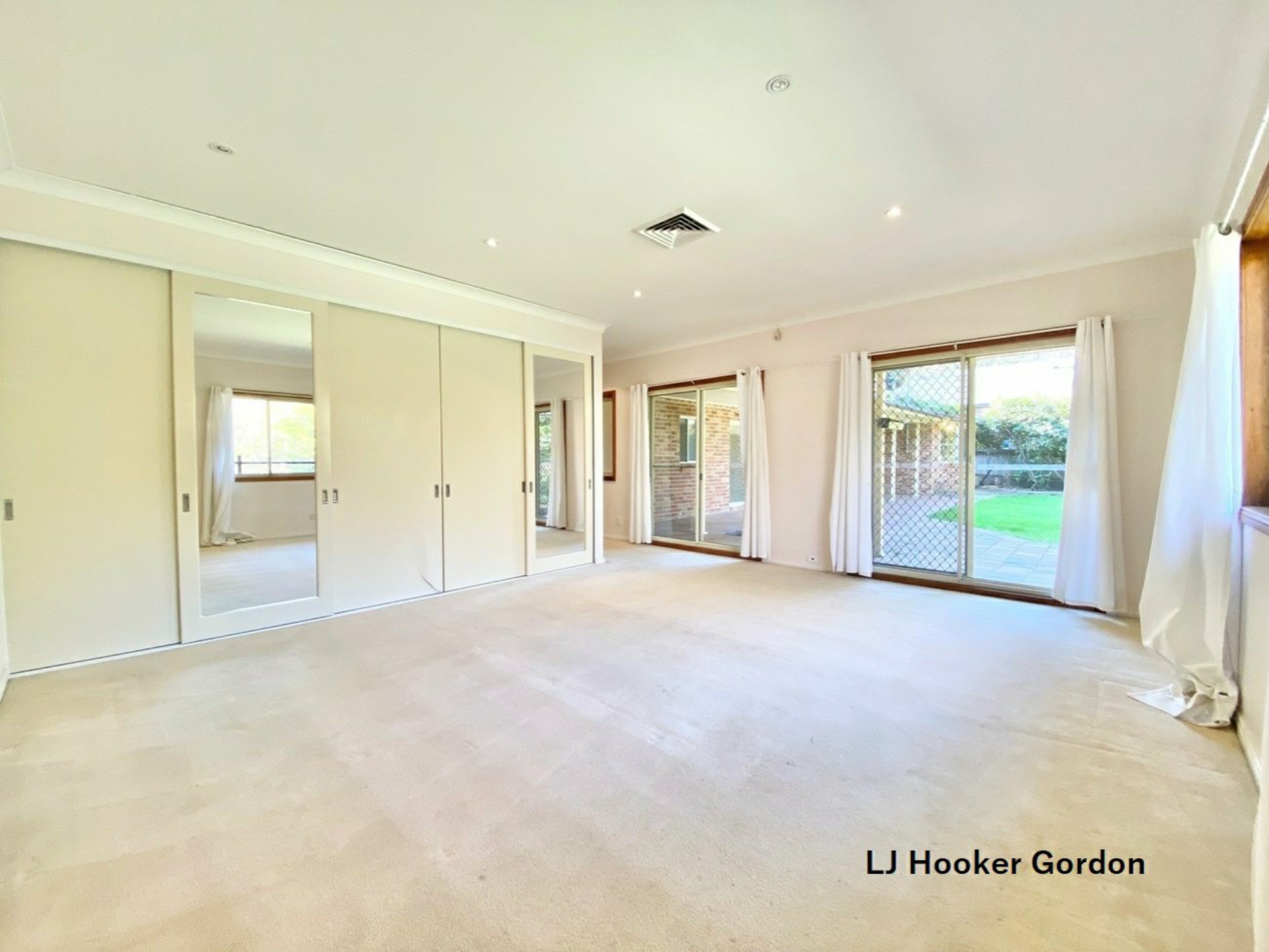 22 Highfield Road, LINDFIELD