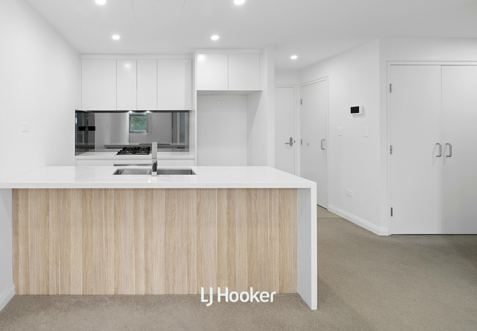 302/3 Fitzsimons Lane, GORDON