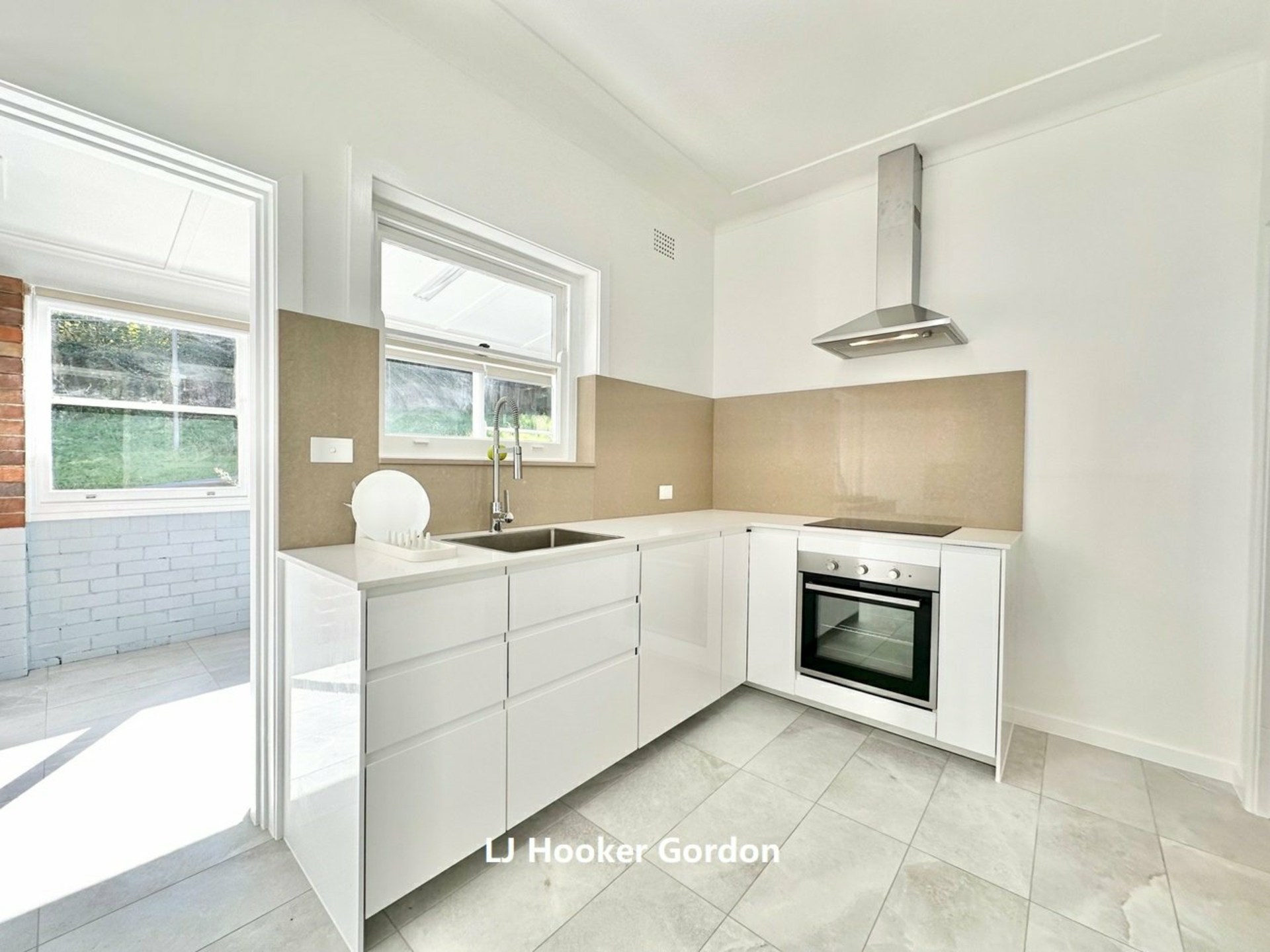 15 Eton Road — photo 6 of 15