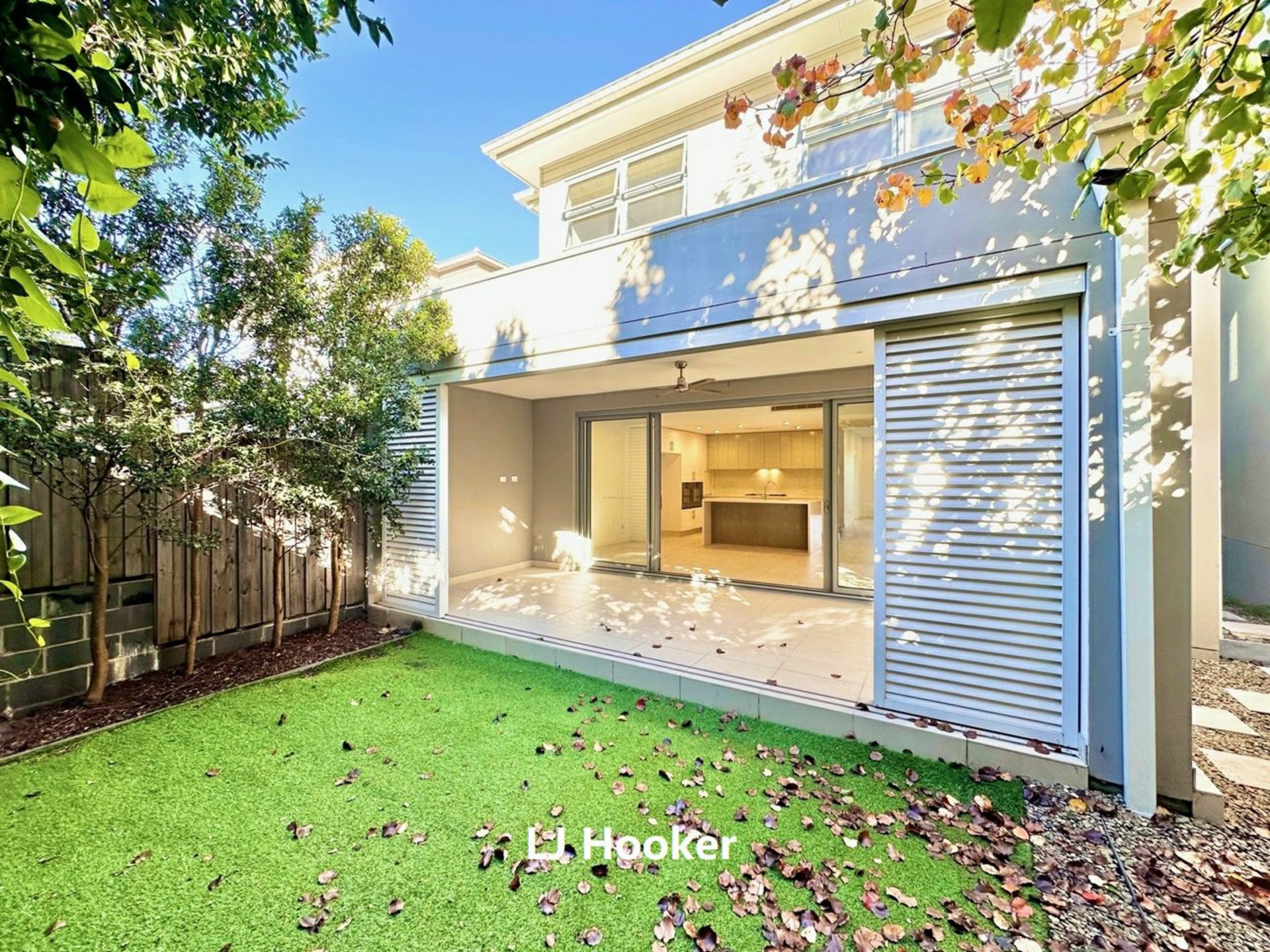 27 Garden Place, WILLOUGHBY