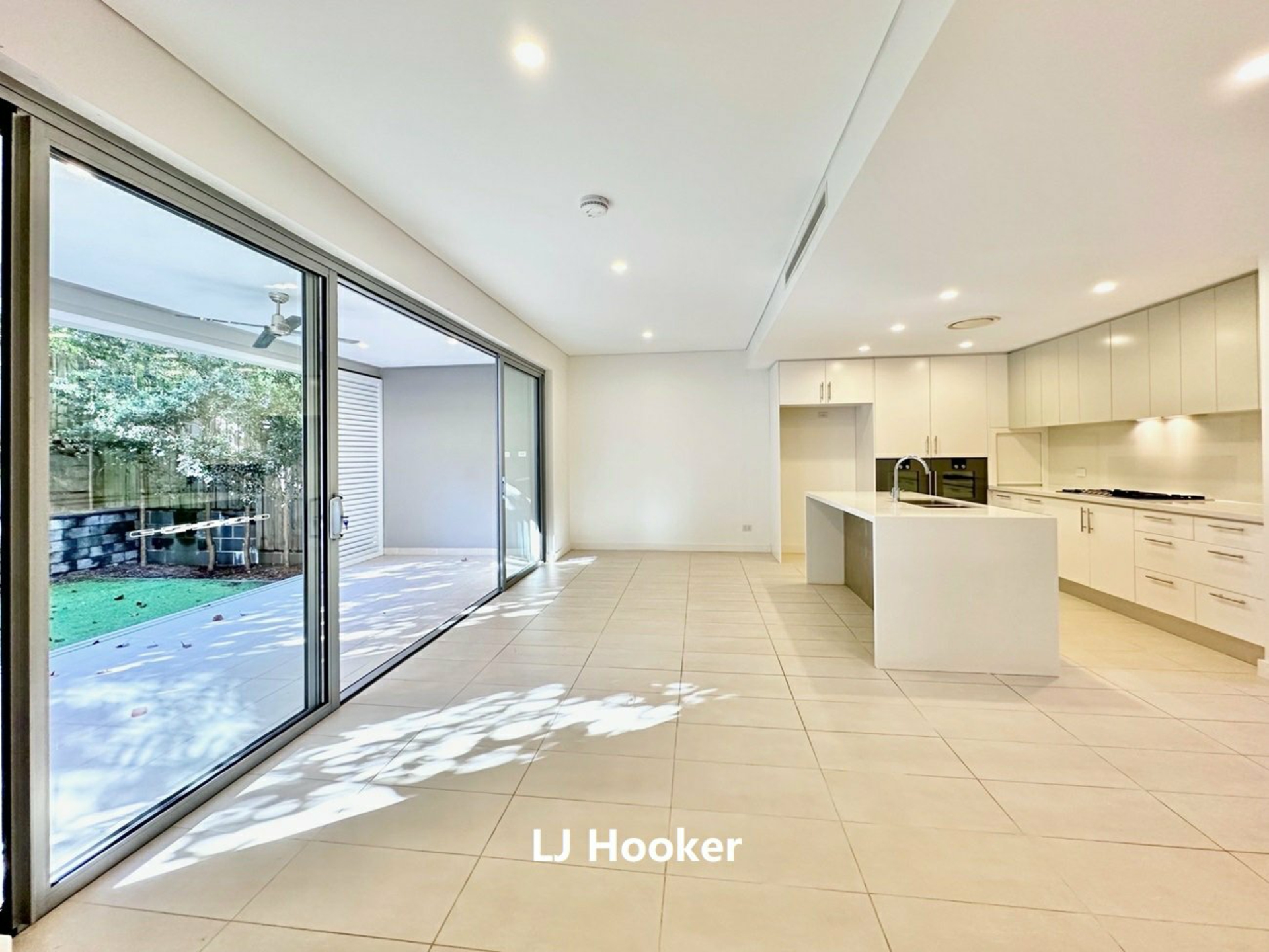 27 Garden Place, WILLOUGHBY