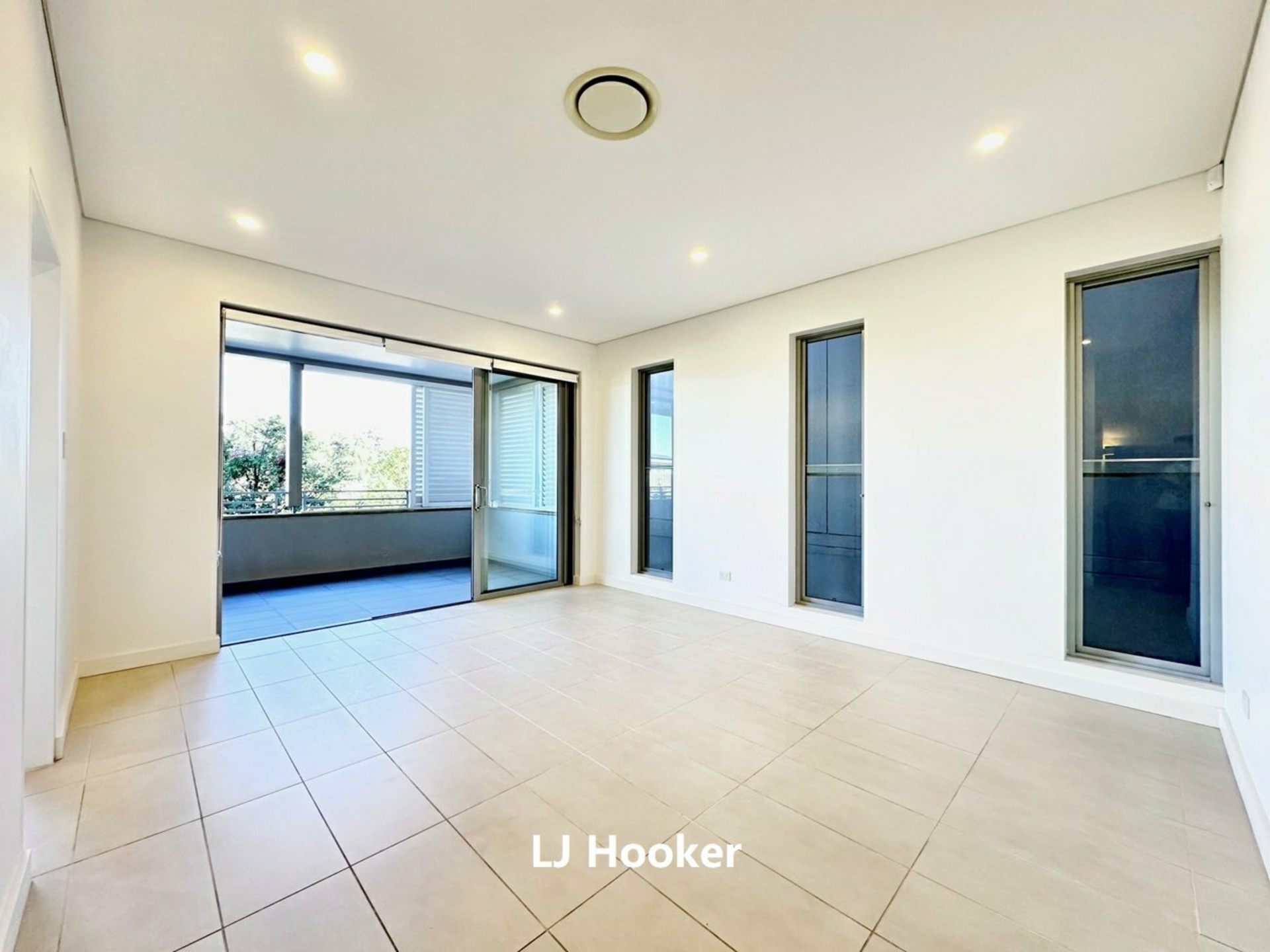 27 Garden Place, WILLOUGHBY