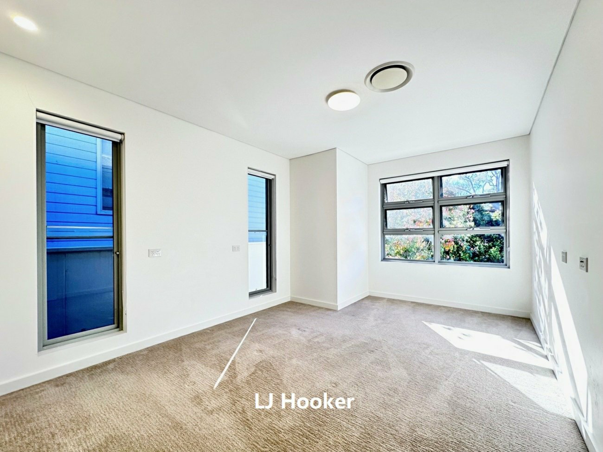 27 Garden Place, WILLOUGHBY