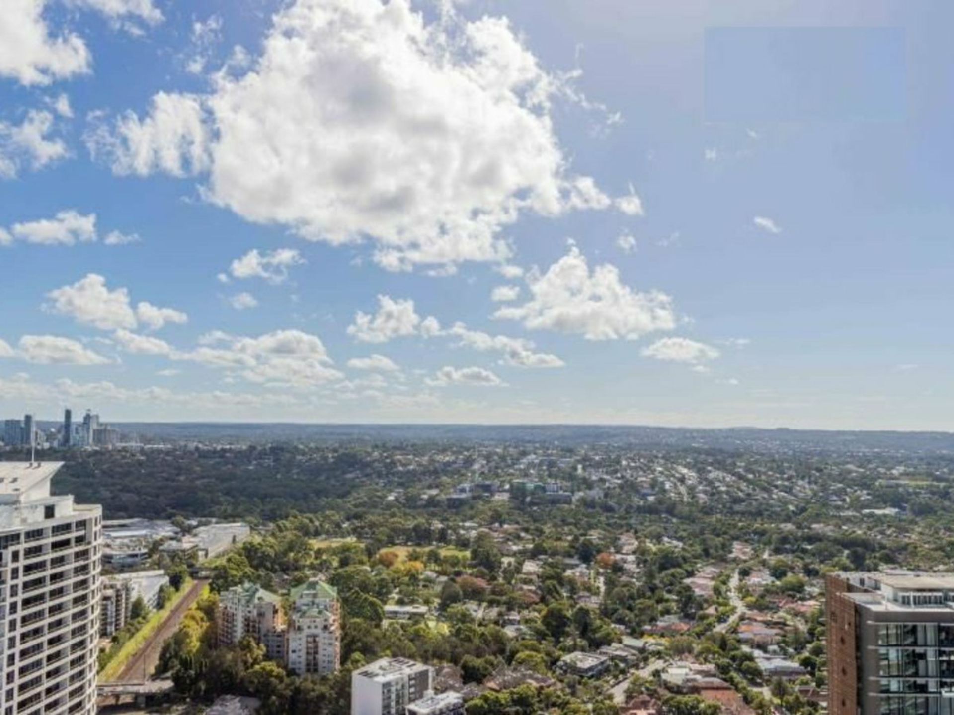 4004/88A Christie Street, ST LEONARDS