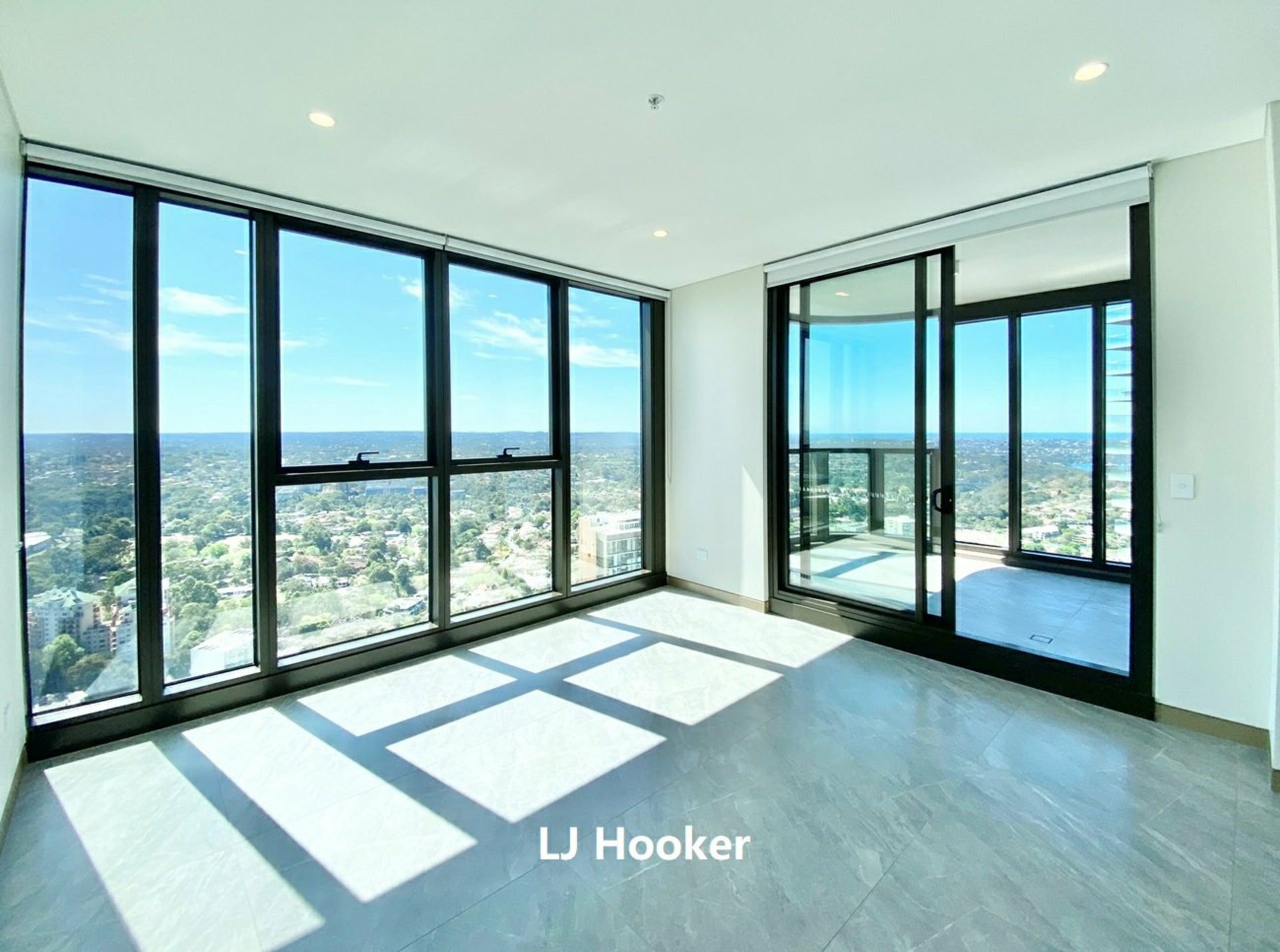 4004/88A Christie Street, ST LEONARDS