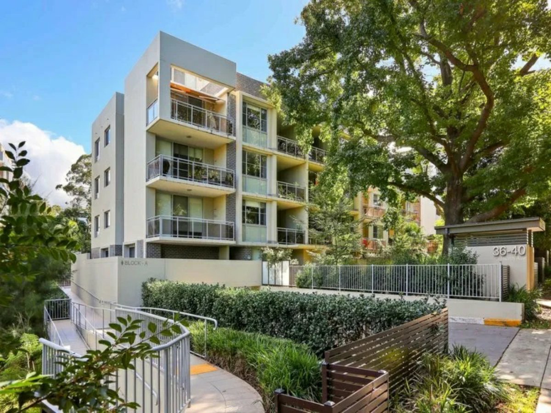 48/36-40 Culworth Ave, KILLARA