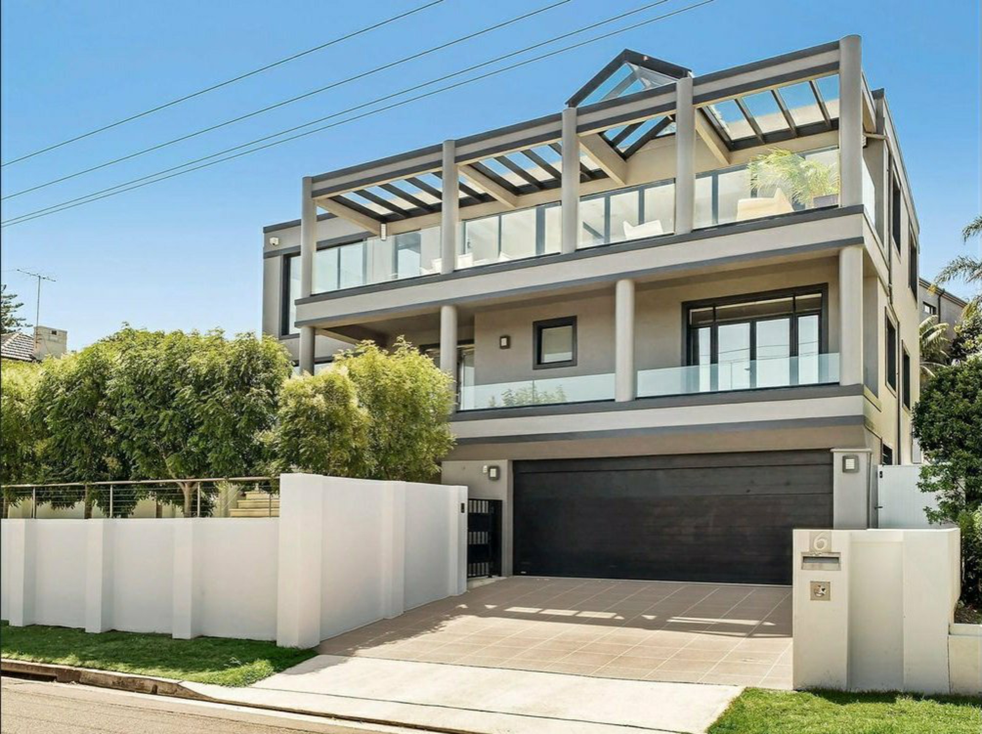 6 Seaforth Crescent, SEAFORTH