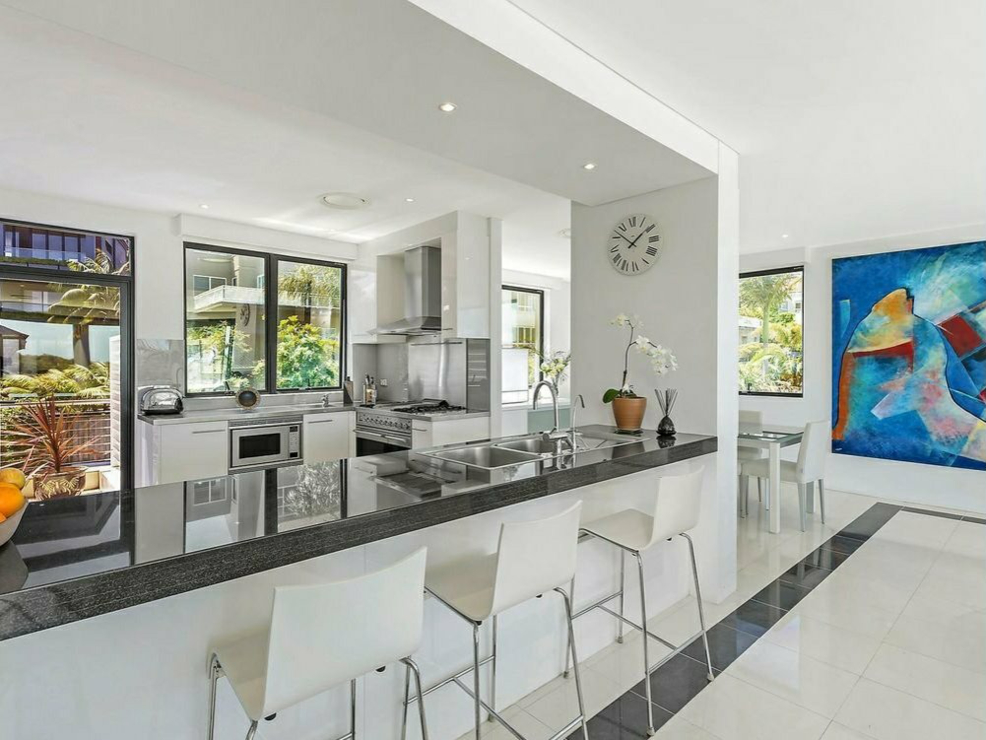 6 Seaforth Crescent, SEAFORTH