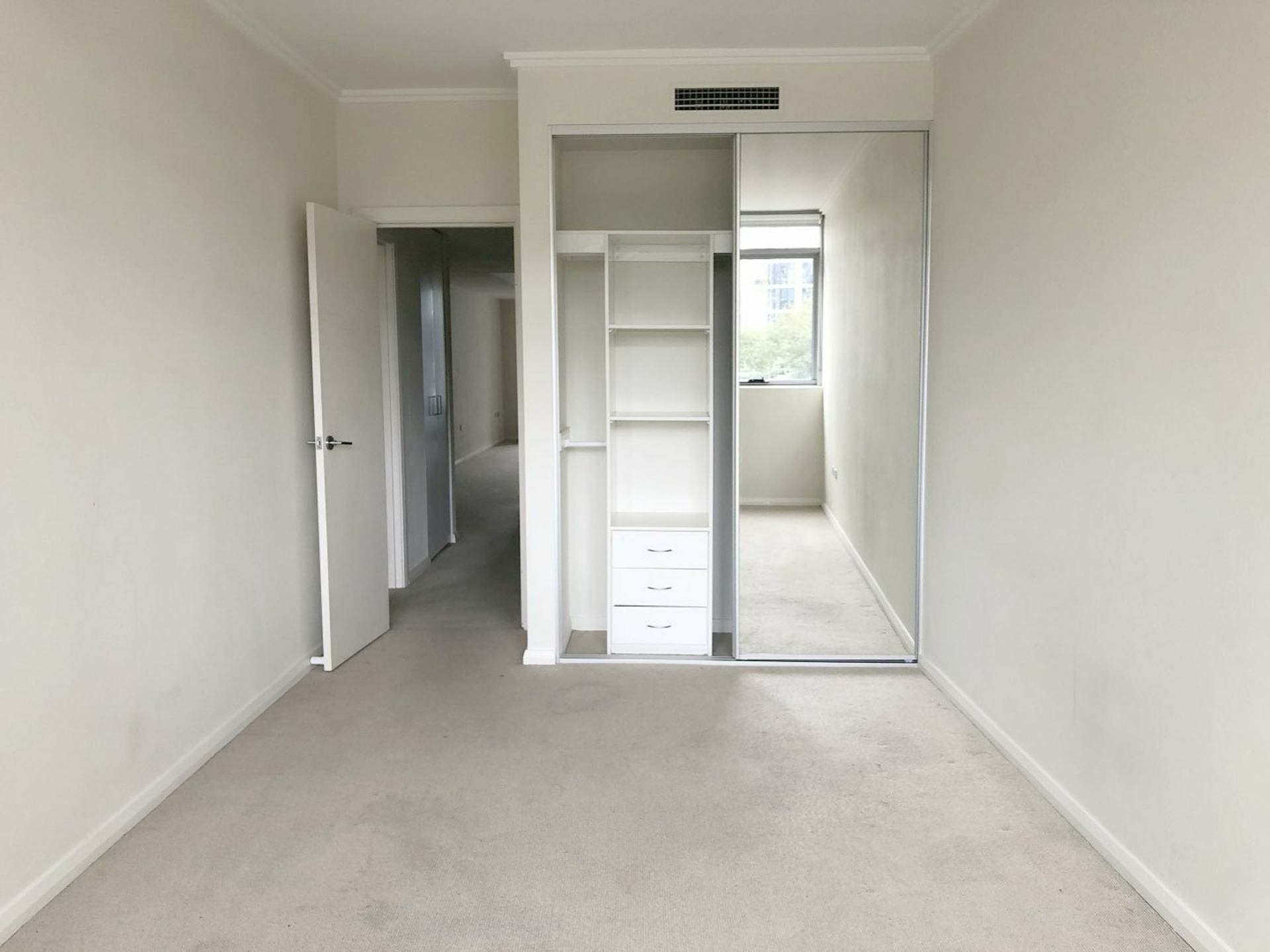 37/38 Shoreline Drive, RHODES