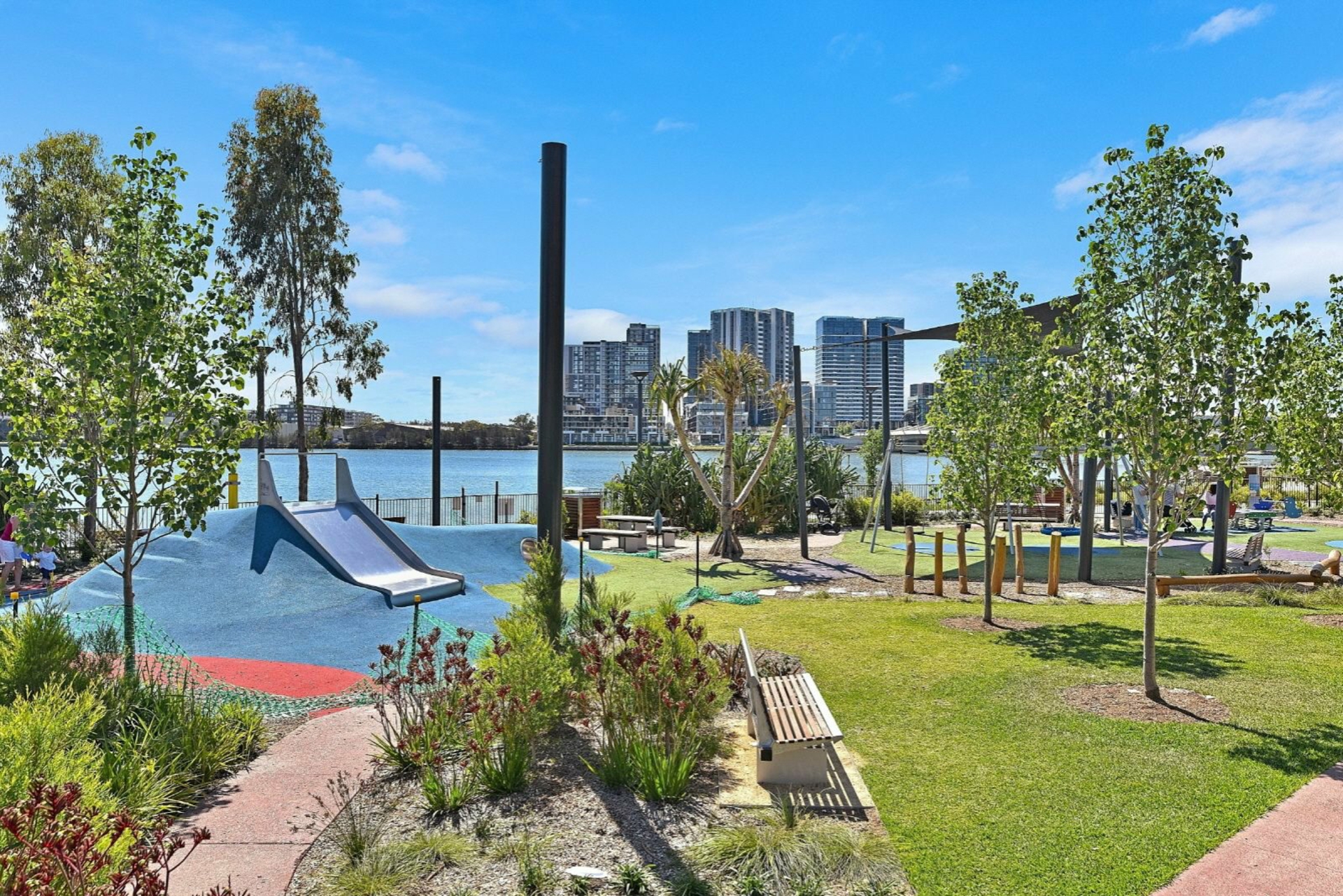 37/38 Shoreline Drive, RHODES