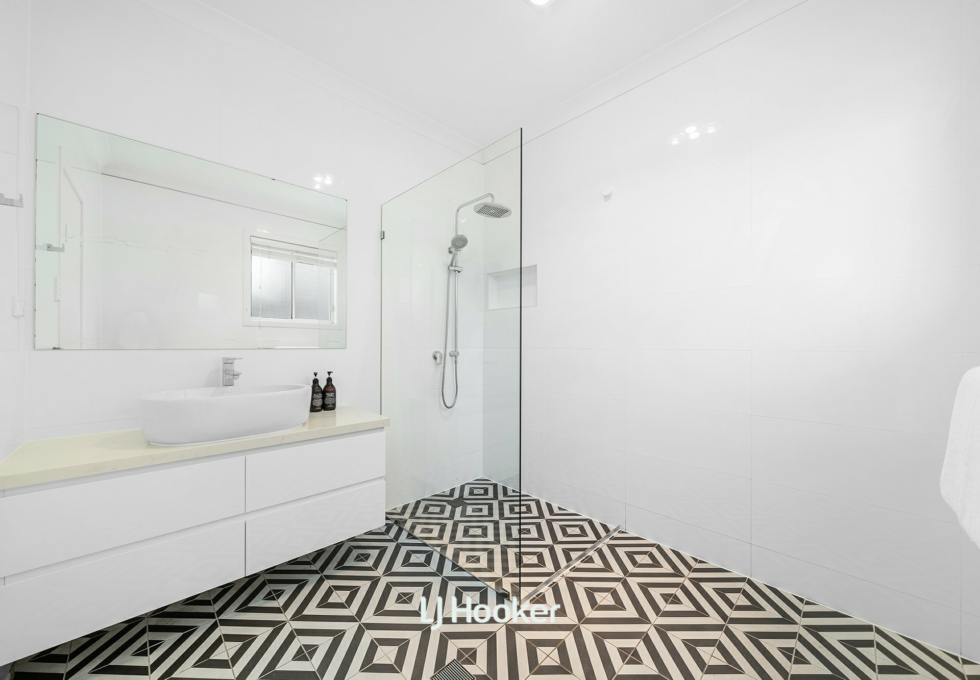 19 Eustace Parade, KILLARA