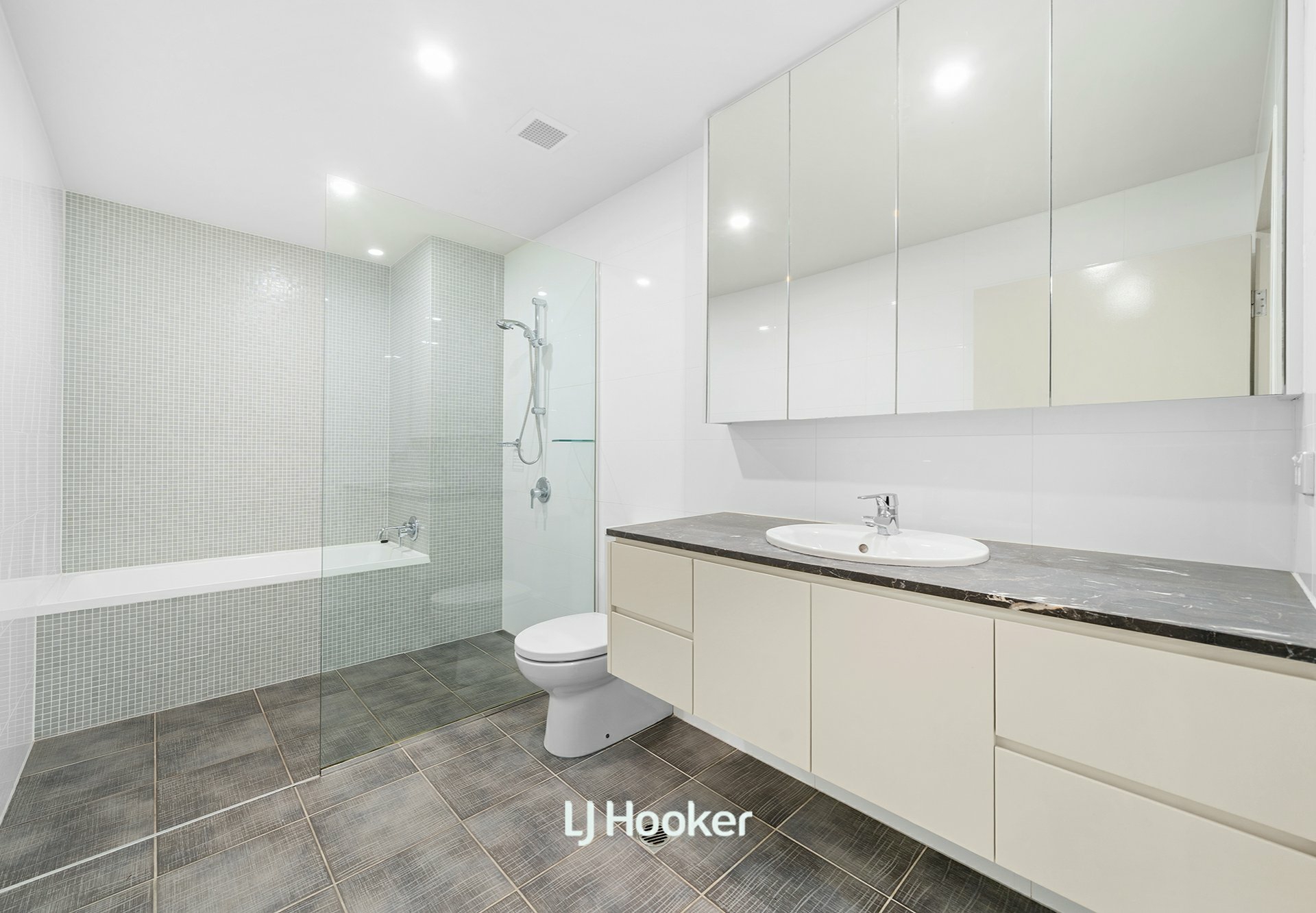 38/8-18 McIntyre Street, GORDON