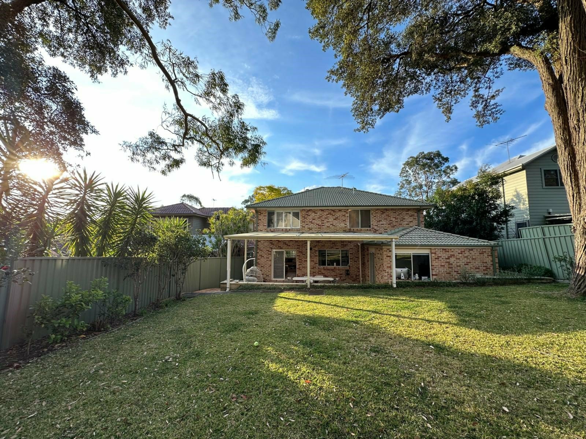 38 Kamilaroy Road — photo from LJ Hooker Gordon