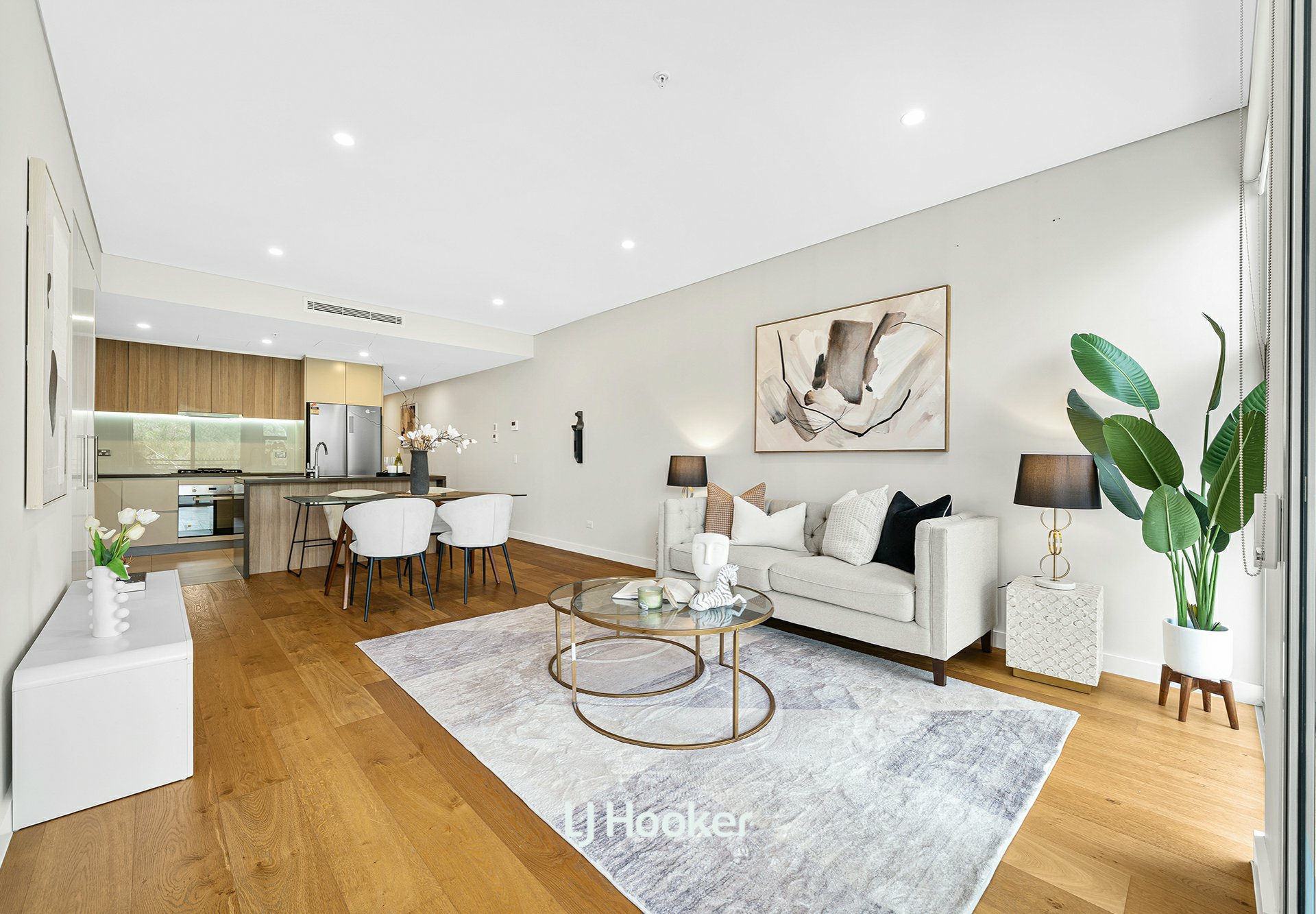 Gordon, 2072 — photo 2 of 9