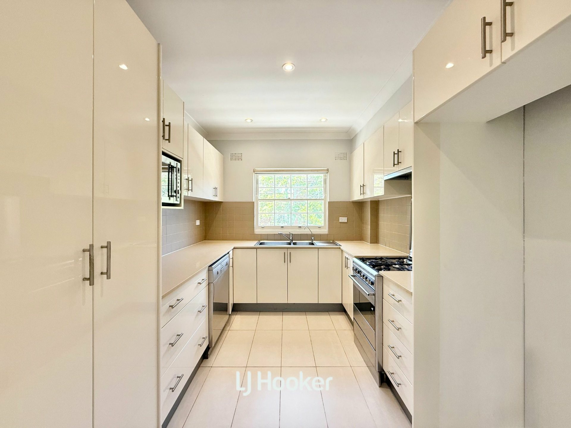 6/711 Pacific Hwy — photo 8 of 14