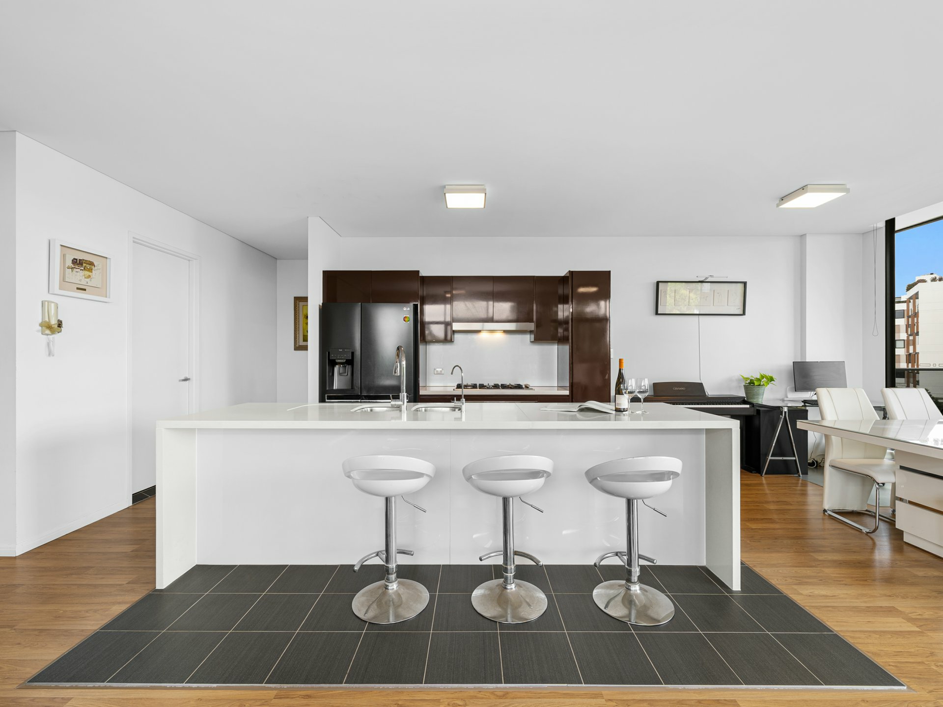 822/8 Merriwa Street — photo 3 of 13