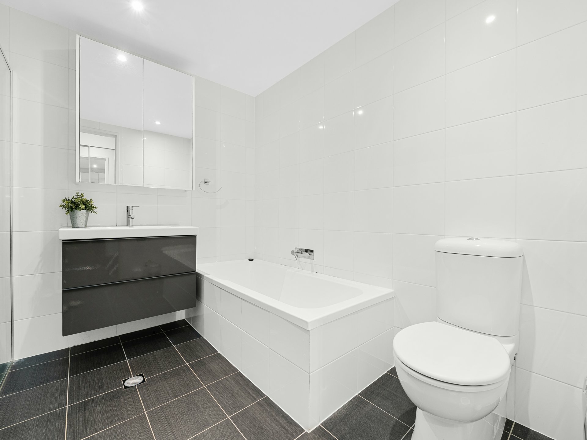 822/8 Merriwa Street — photo 6 of 13