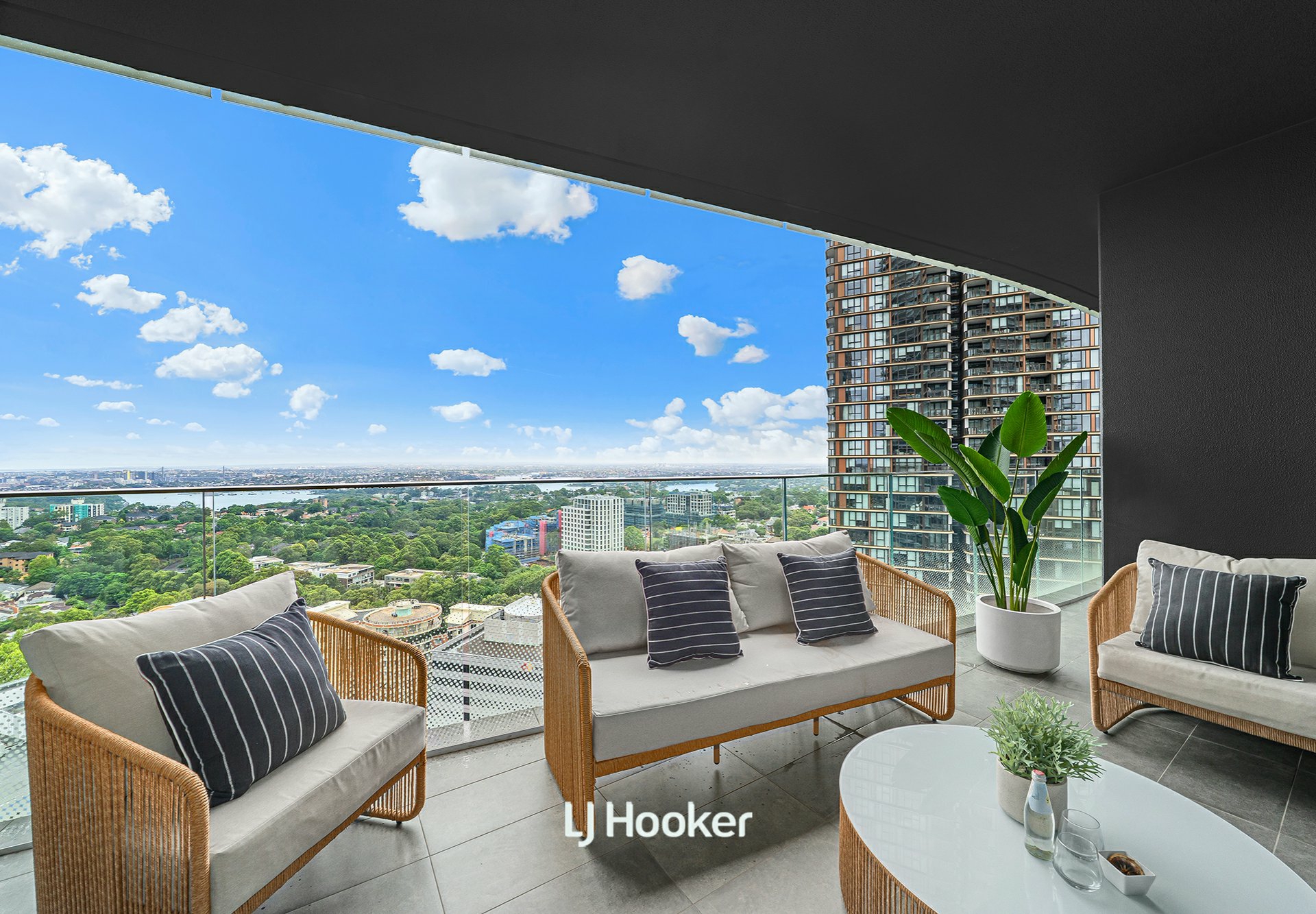 1810/500 Pacific Highway — photo from LJ Hooker Gordon