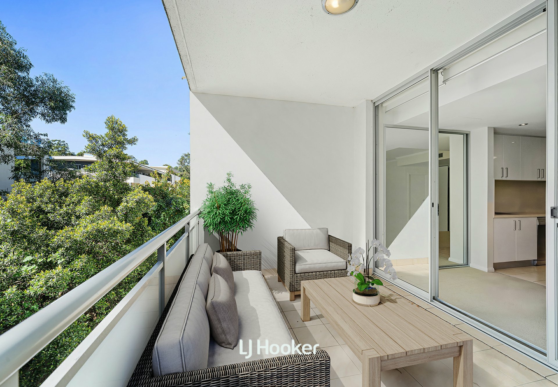 Gordon, 2072 — photo 3 of 8