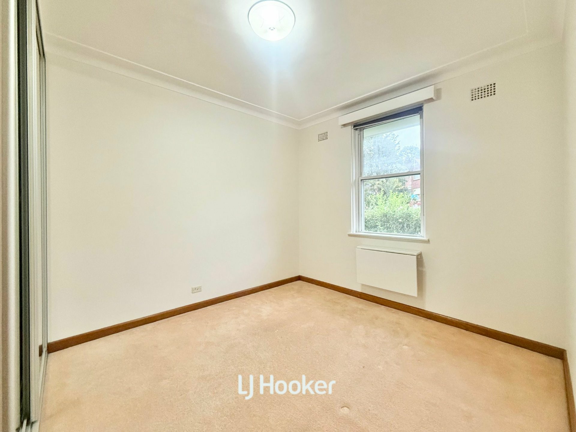 68 McIntyre Street — photo 8 of 15