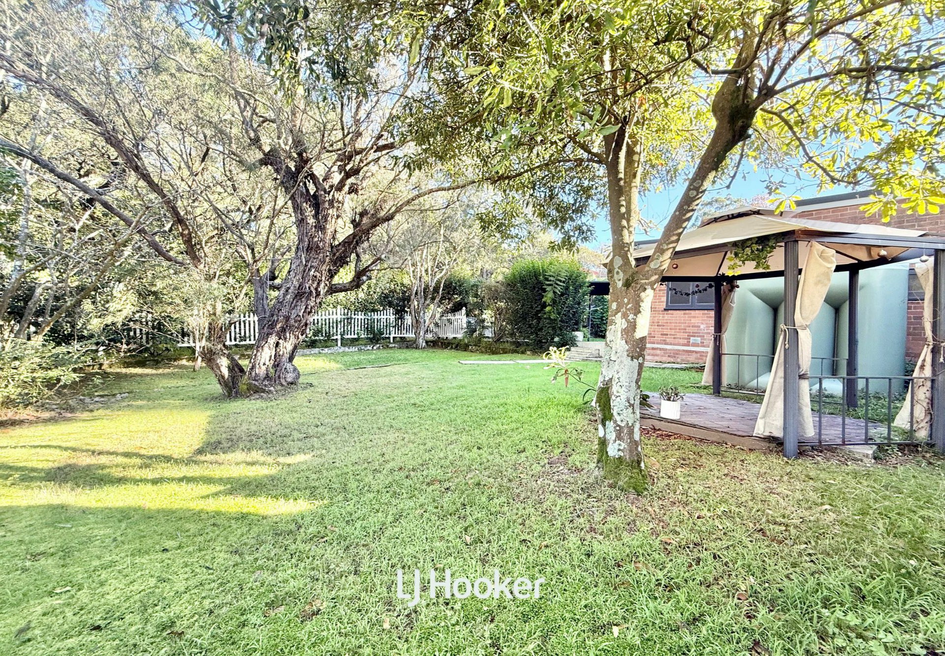 68 McIntyre Street — photo 11 of 15