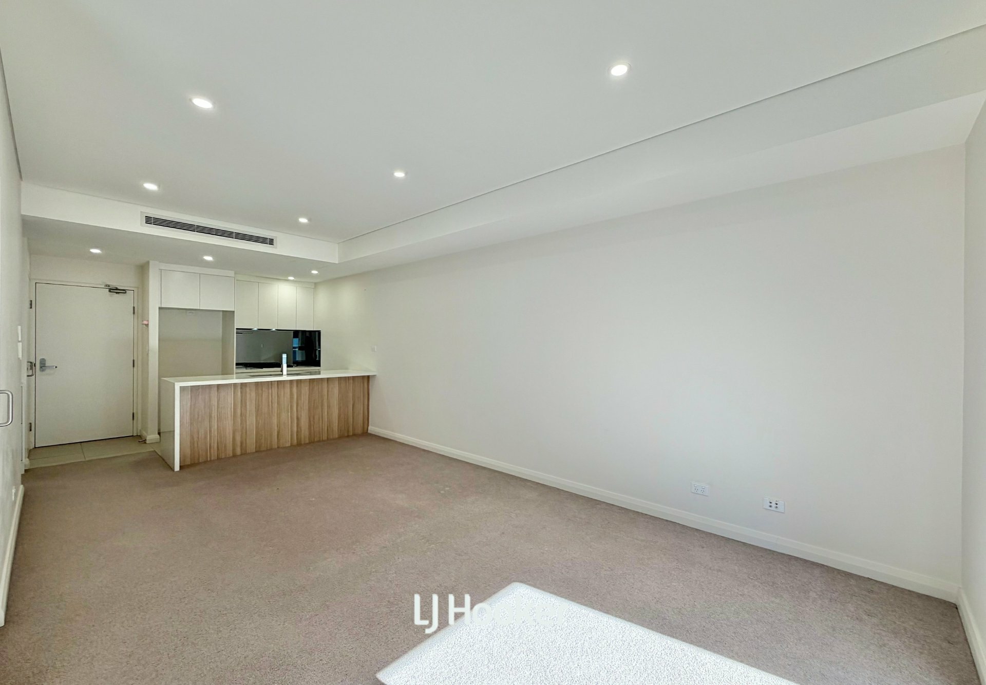 A208/17-23 Merriwa Street — photo 4 of 13