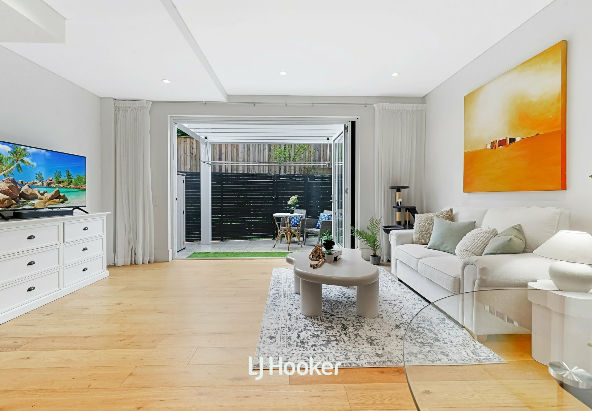 8/7 Avon Road — photo 4 of 12