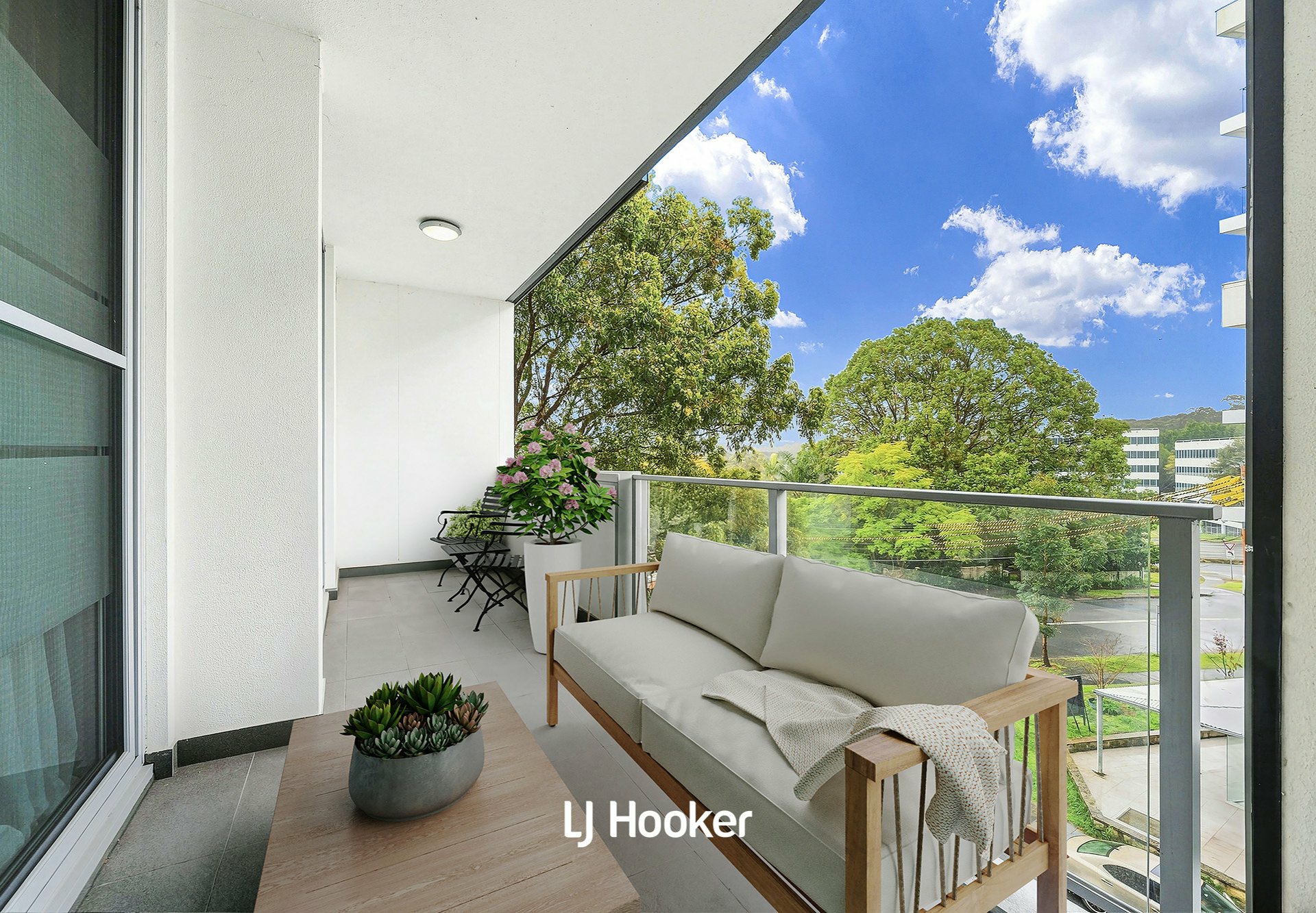 303/71 Ridge Street — photo from LJ Hooker Gordon