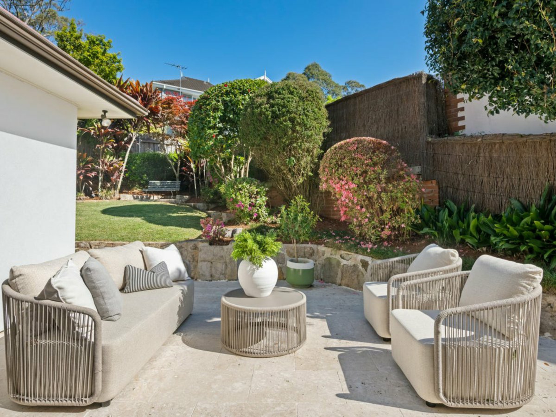 90 Merrivale Lane — photo 8 of 17