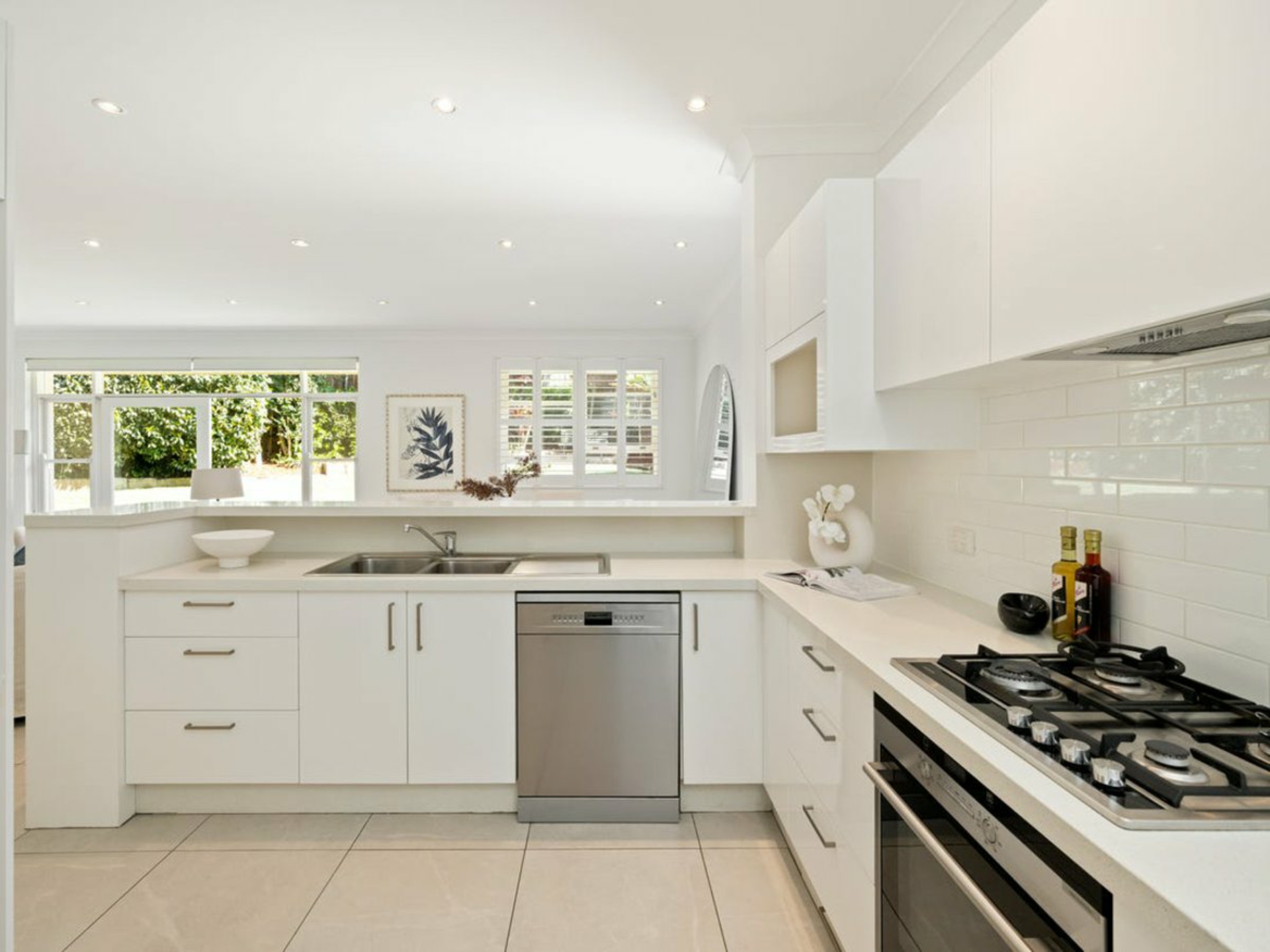 90 Merrivale Lane — photo 9 of 17