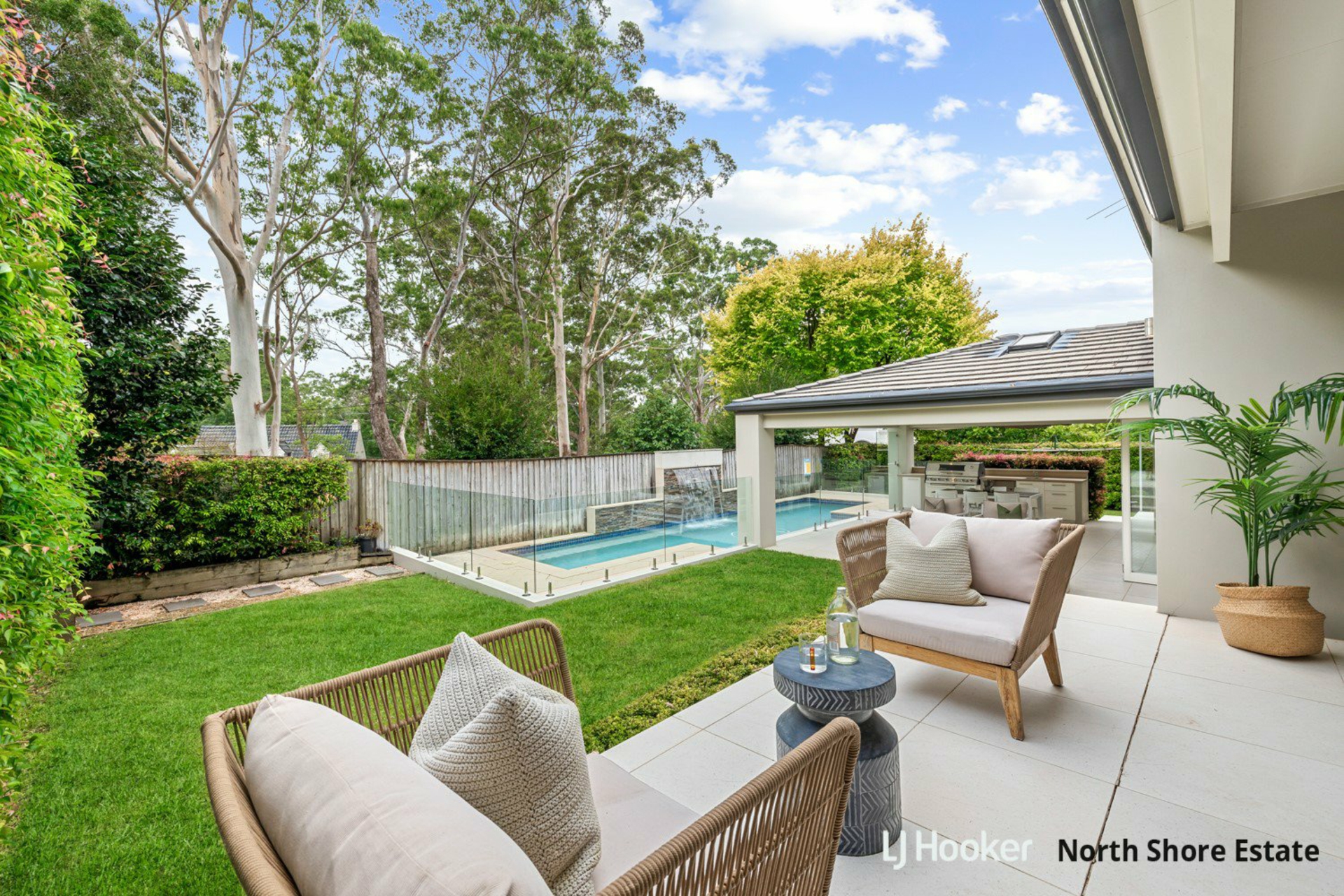 17 Crown Road — photo 10 of 14
