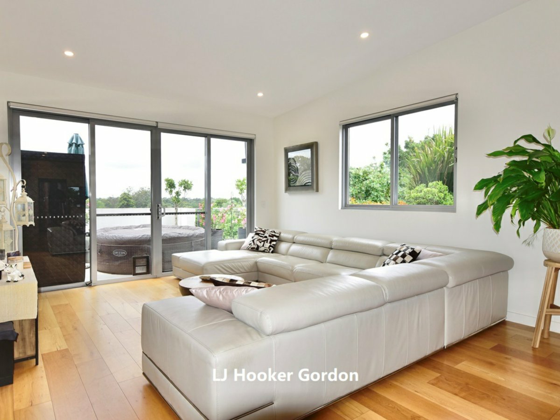 2405/177 Mona Vale Road — photo 2 of 17