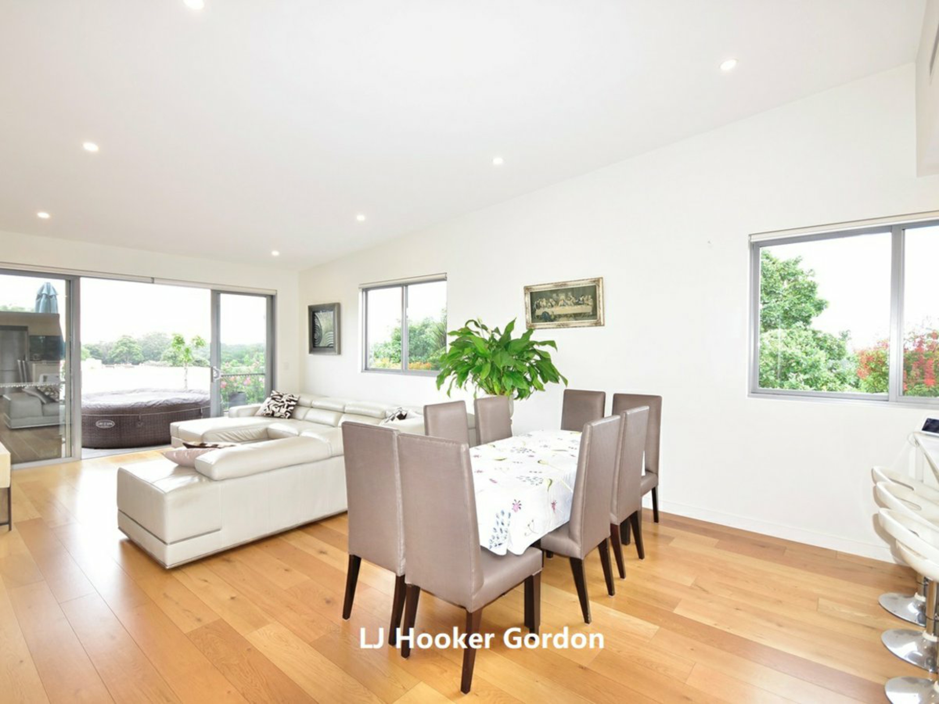 2405/177 Mona Vale Road — photo 3 of 17