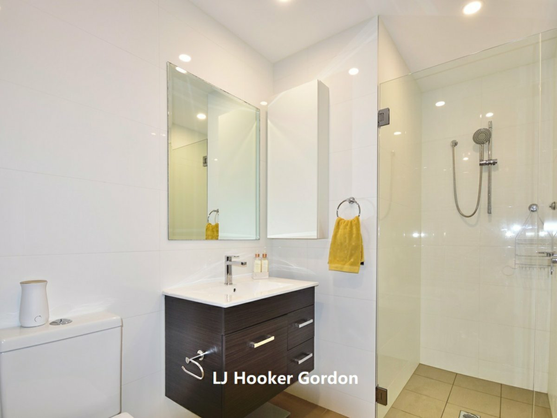 2405/177 Mona Vale Road — photo 14 of 17