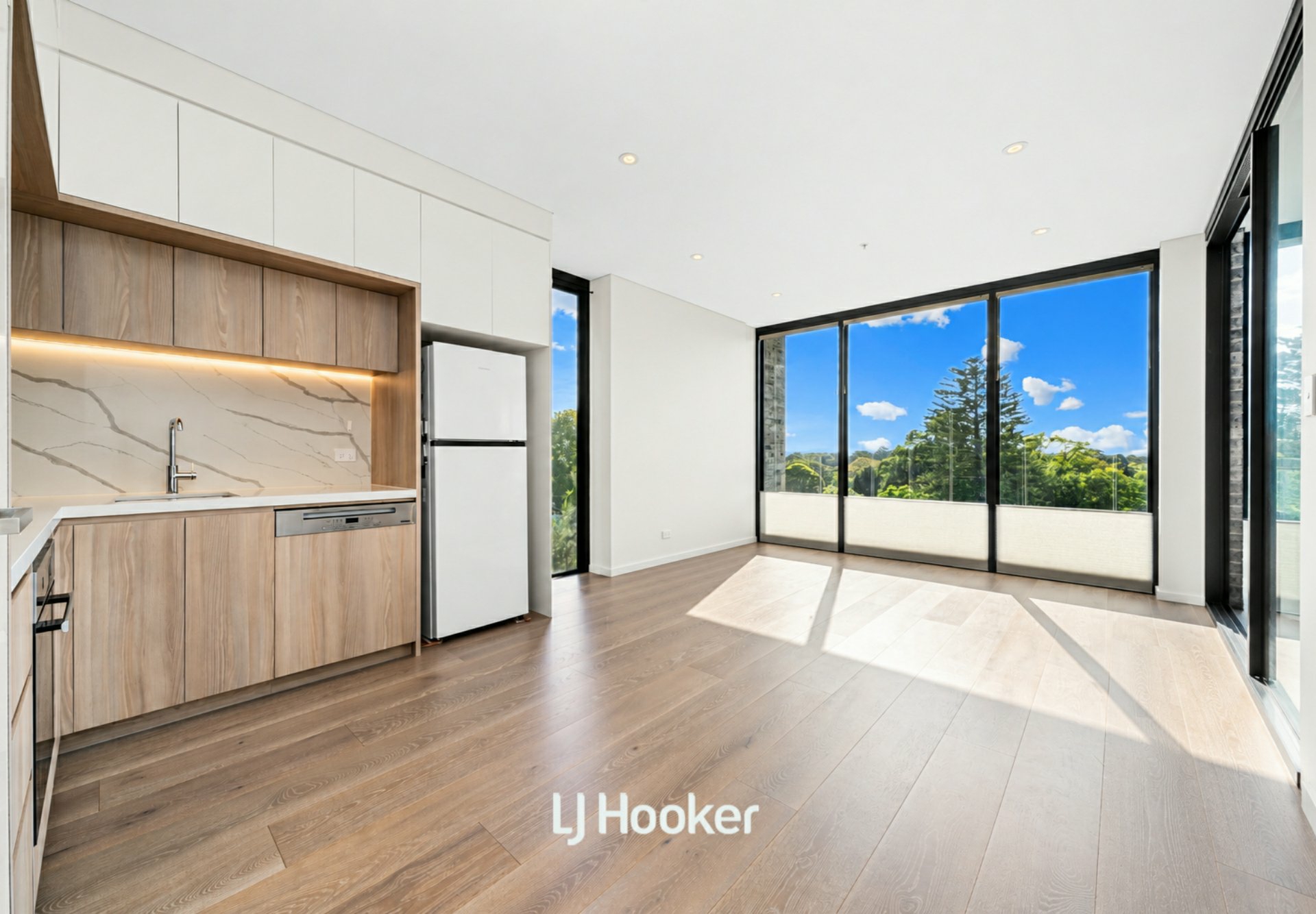 415/989-1015 Pacific Highway — photo from LJ Hooker Gordon
