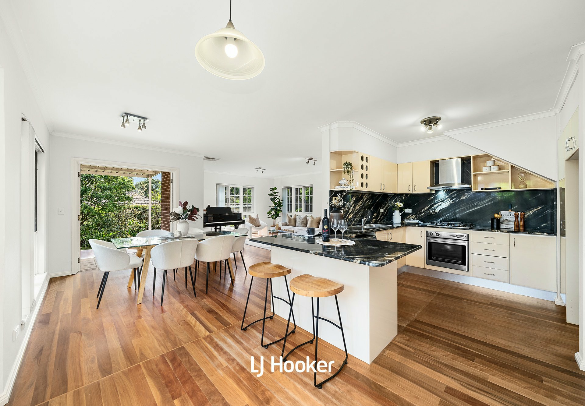 14A Koola Avenue — photo 5 of 11
