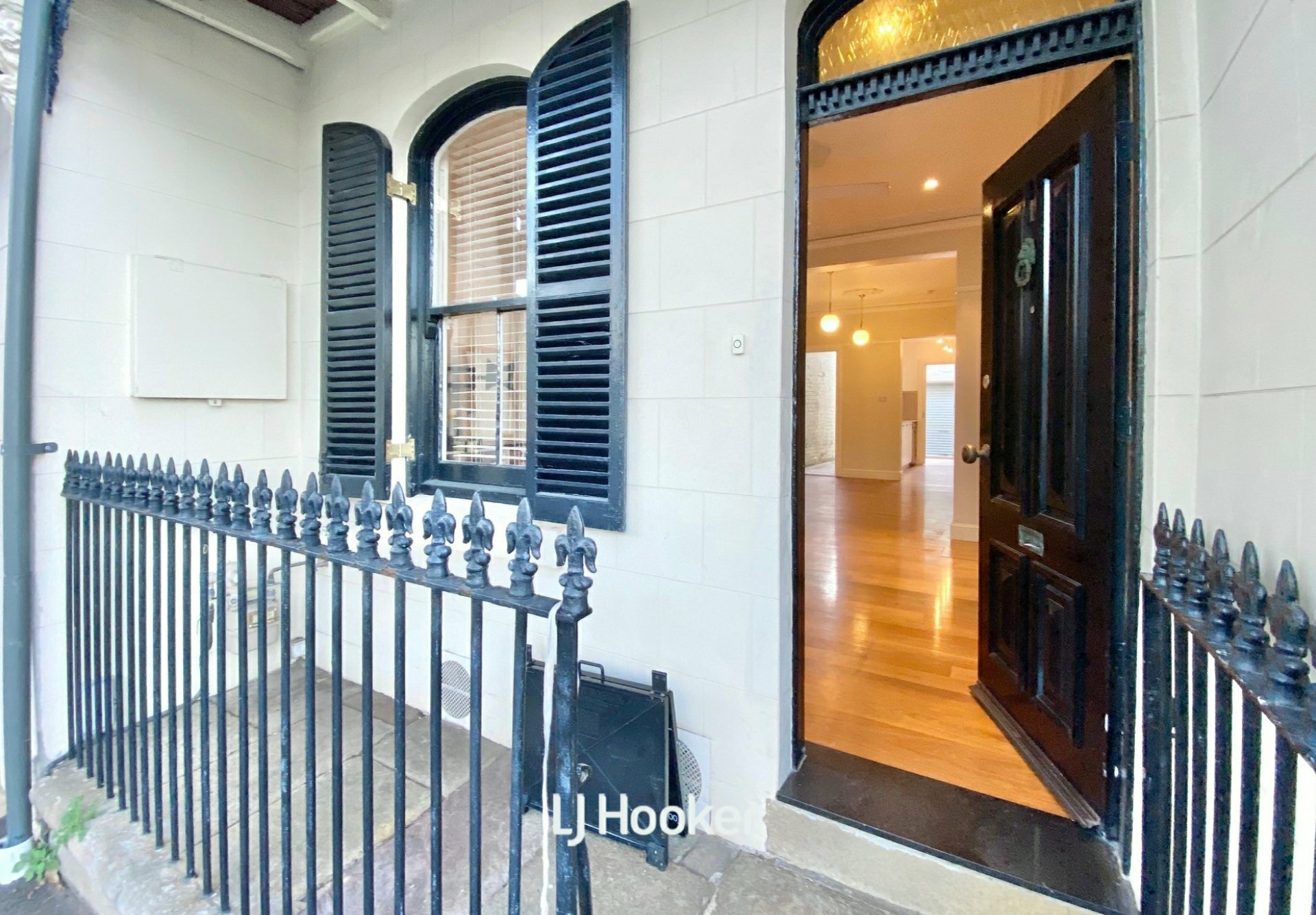 11 Bourke Street — photo 4 of 20